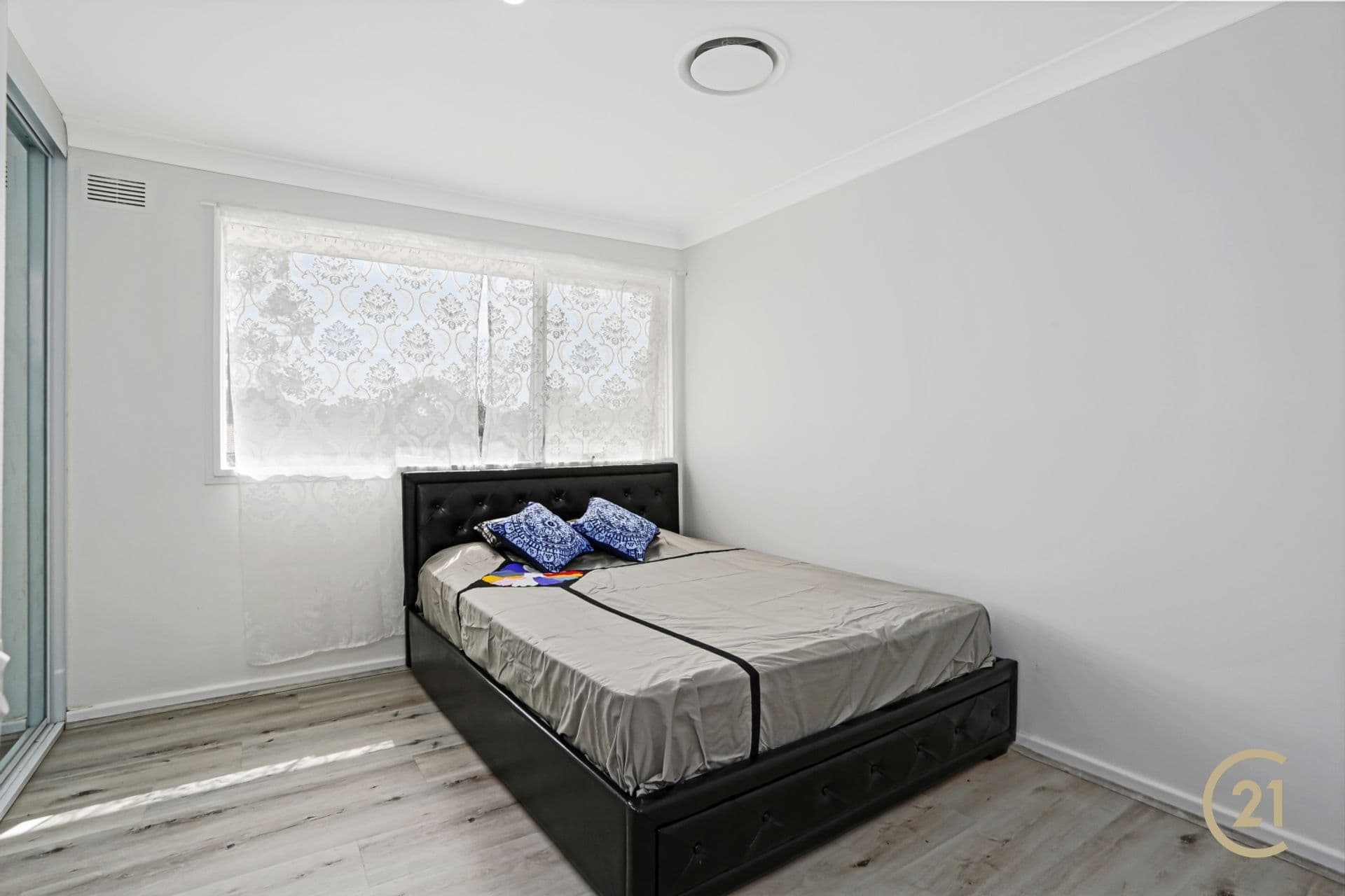 1 Risdoni Way, Macquarie Fields, NSW, 2564, Macquarie Fields - Thumbnail 5