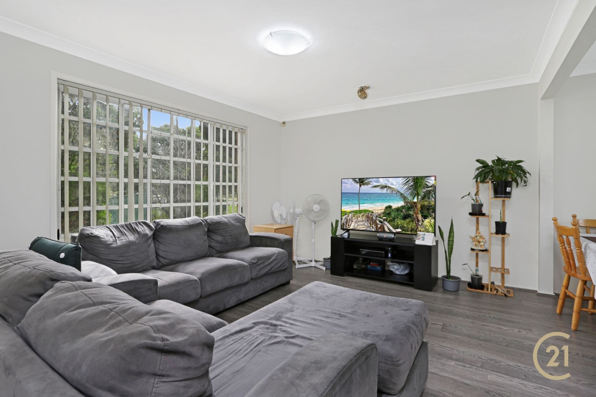1/39-41 Cumberland Rd, Ingleburn, NSW, 2565, Ingleburn - Thumbnail 2