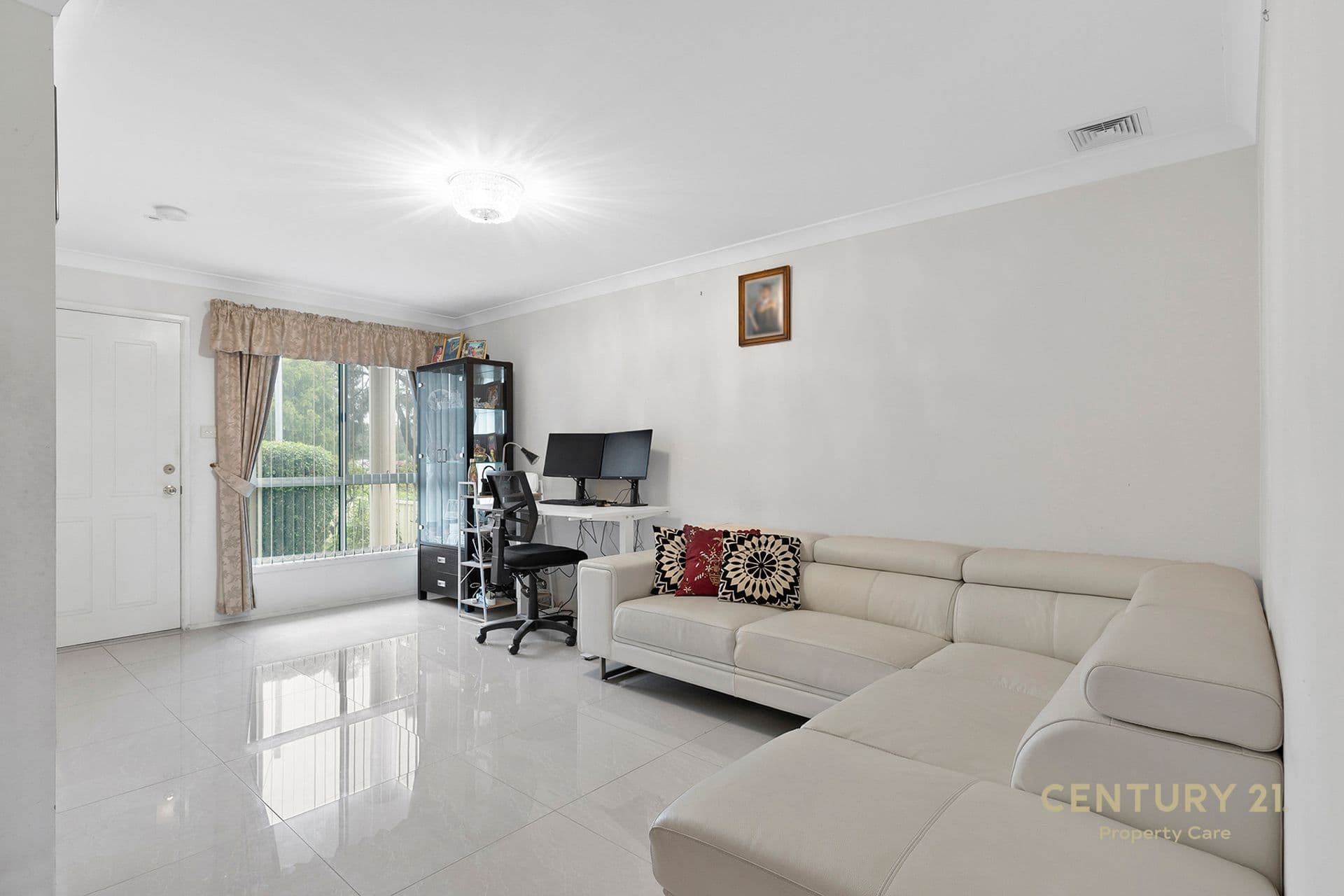 4 Waratah Cres, Macquarie Fields, NSW, 2564, Macquarie Fields - Thumbnail 2