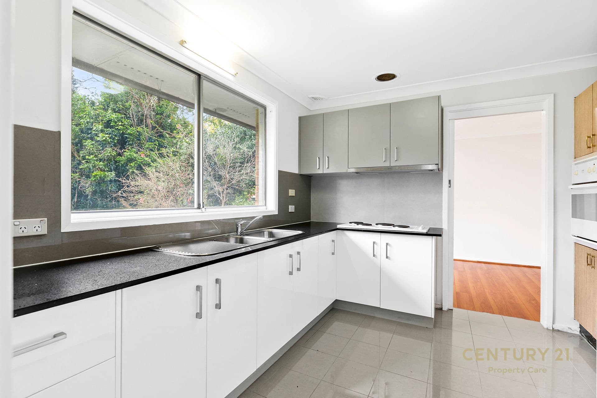 10 Carlisle Street, Ingleburn, NSW, 2565, Ingleburn - Thumbnail 7