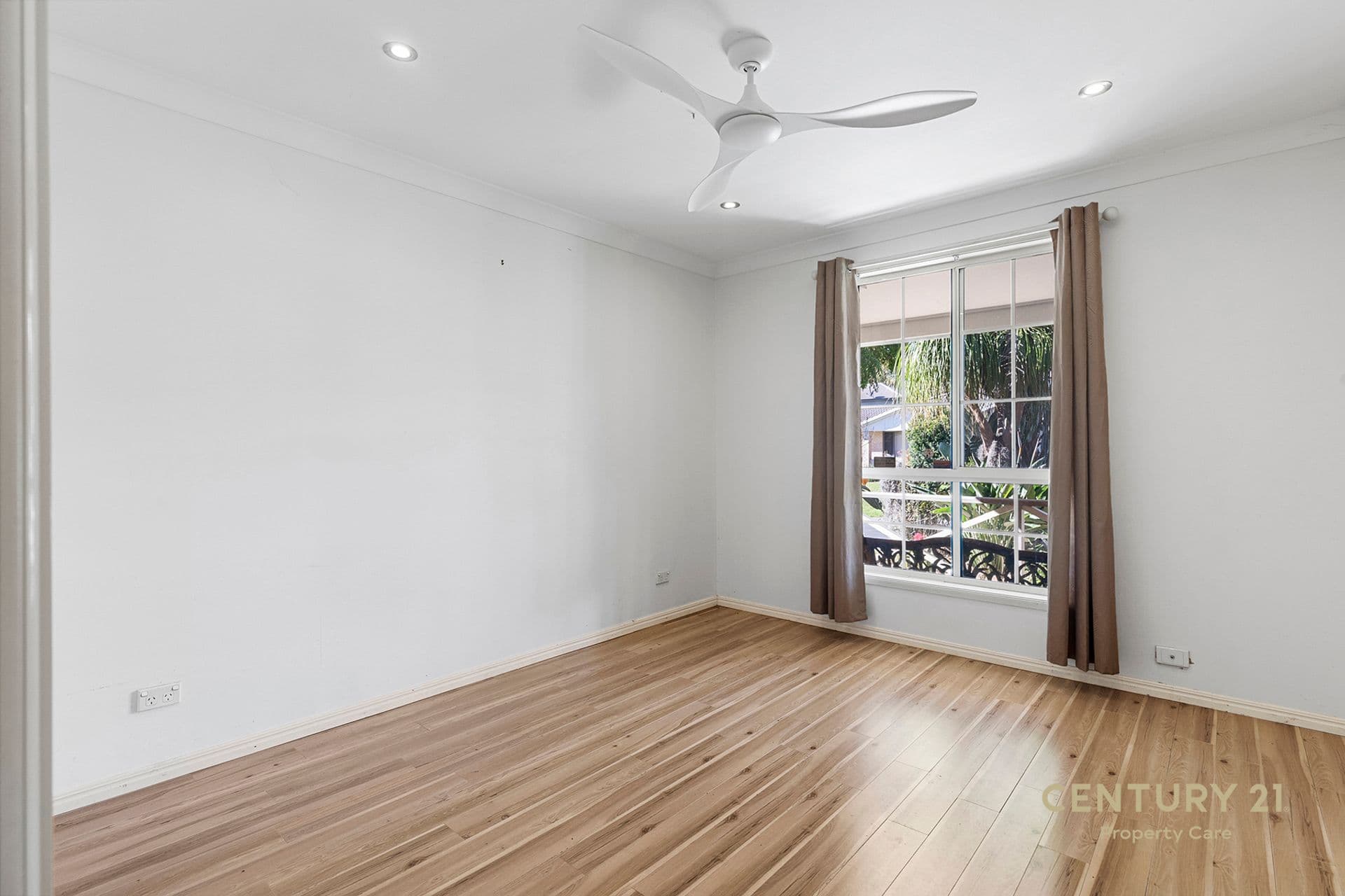 17 Gardiner Street, Minto, NSW, 2566, Minto - Thumbnail 2