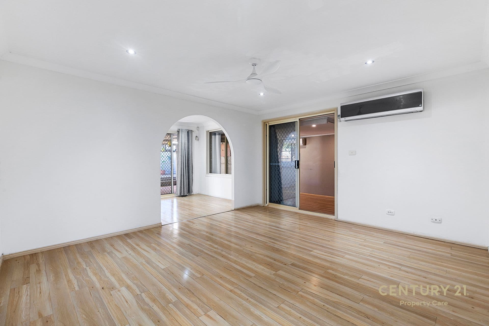 17 Gardiner Street, Minto, NSW, 2566, Minto - Thumbnail 6