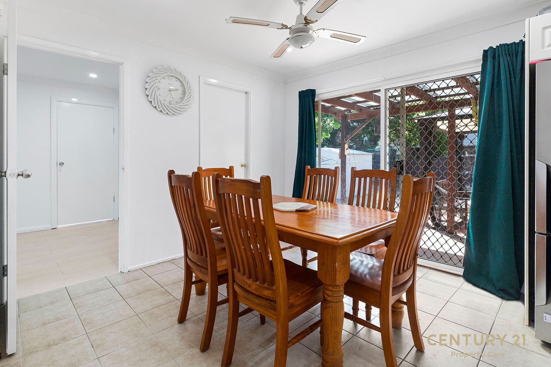 35 Naylor Place, Ingleburn, NSW, 2565,  - Thumbnail 3