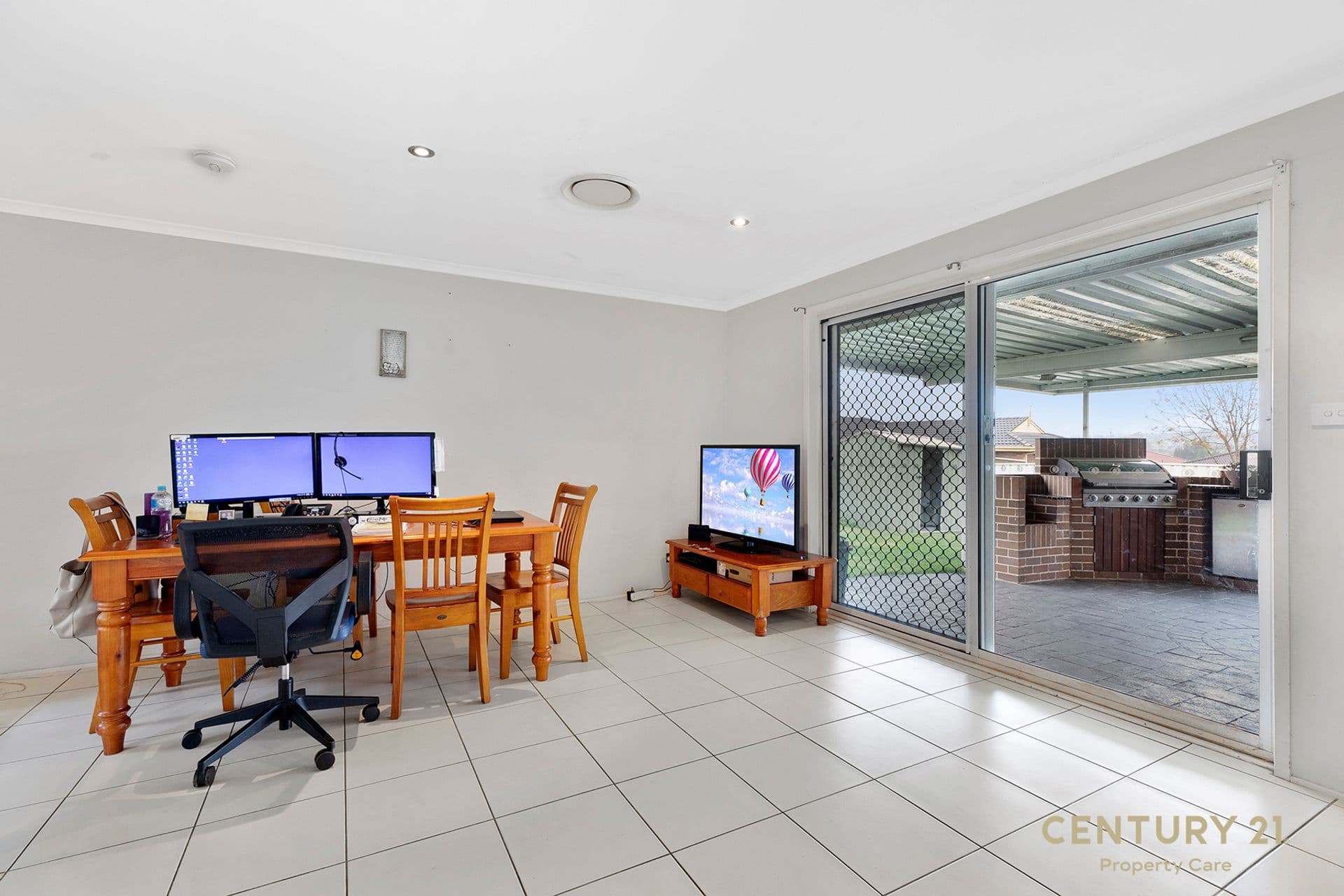4 Cobourg Place, Bow Bowing, NSW, 2566, Bow Bowing - Thumbnail 5