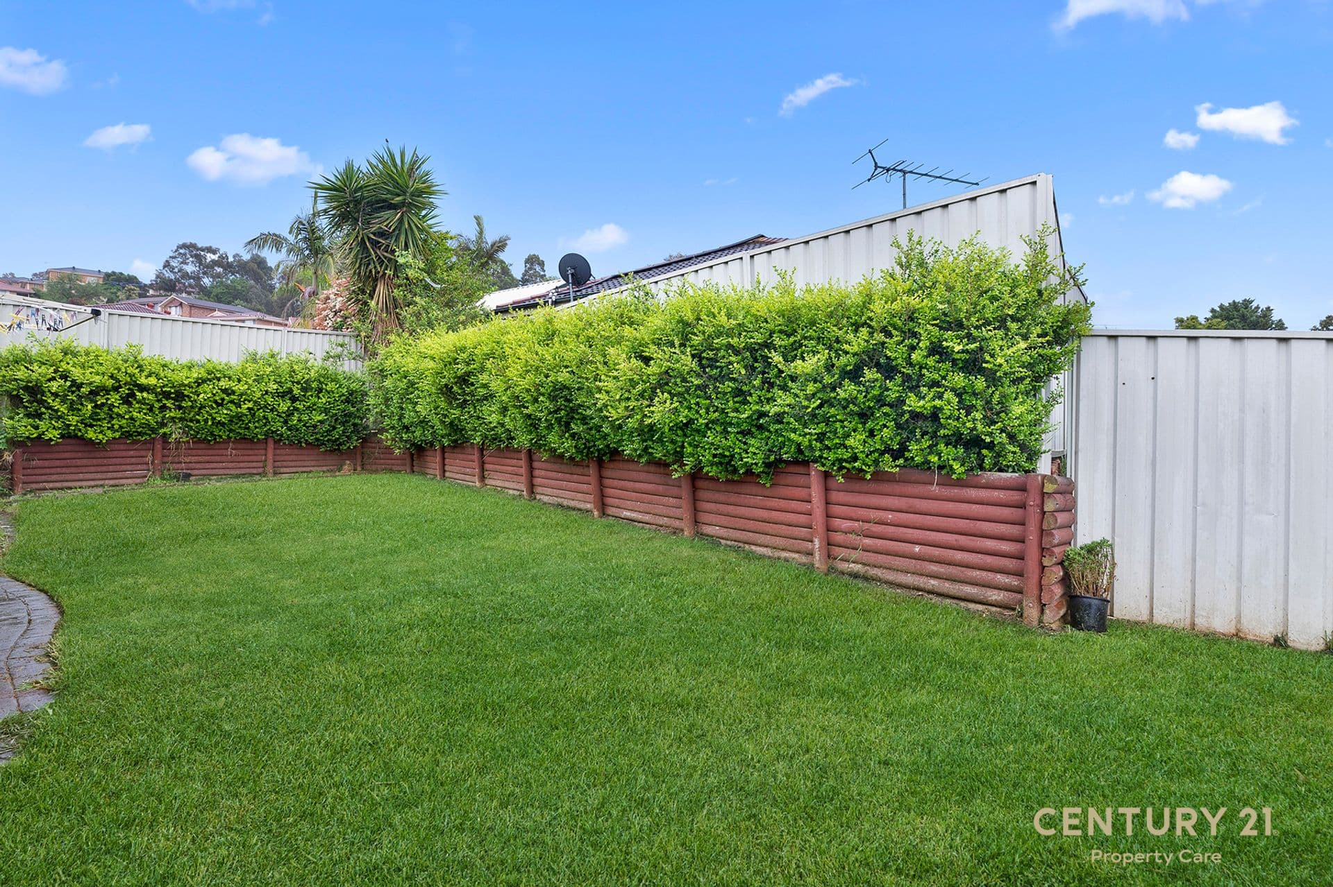 4 Cobourg Place, Bow Bowing, NSW, 2566, Bow Bowing - Thumbnail 8