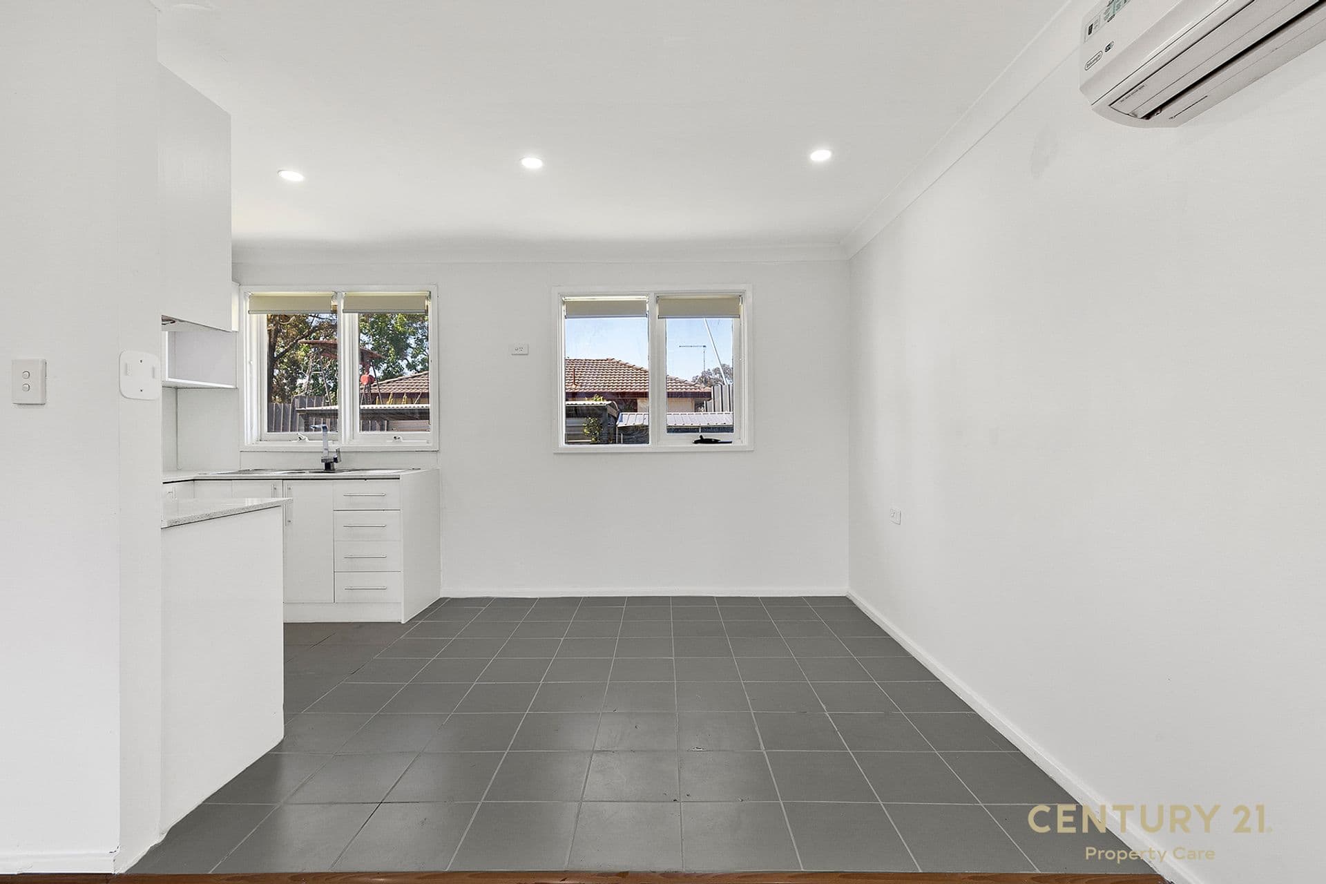 4 Hakea Place, Macquarie Fields, NSW, 2564, Macquarie Fields - Thumbnail 3