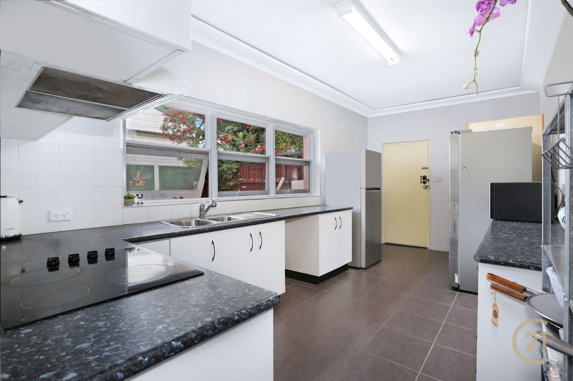 2 Phyllis Street, Minto, NSW, 2566, Minto - Thumbnail 2