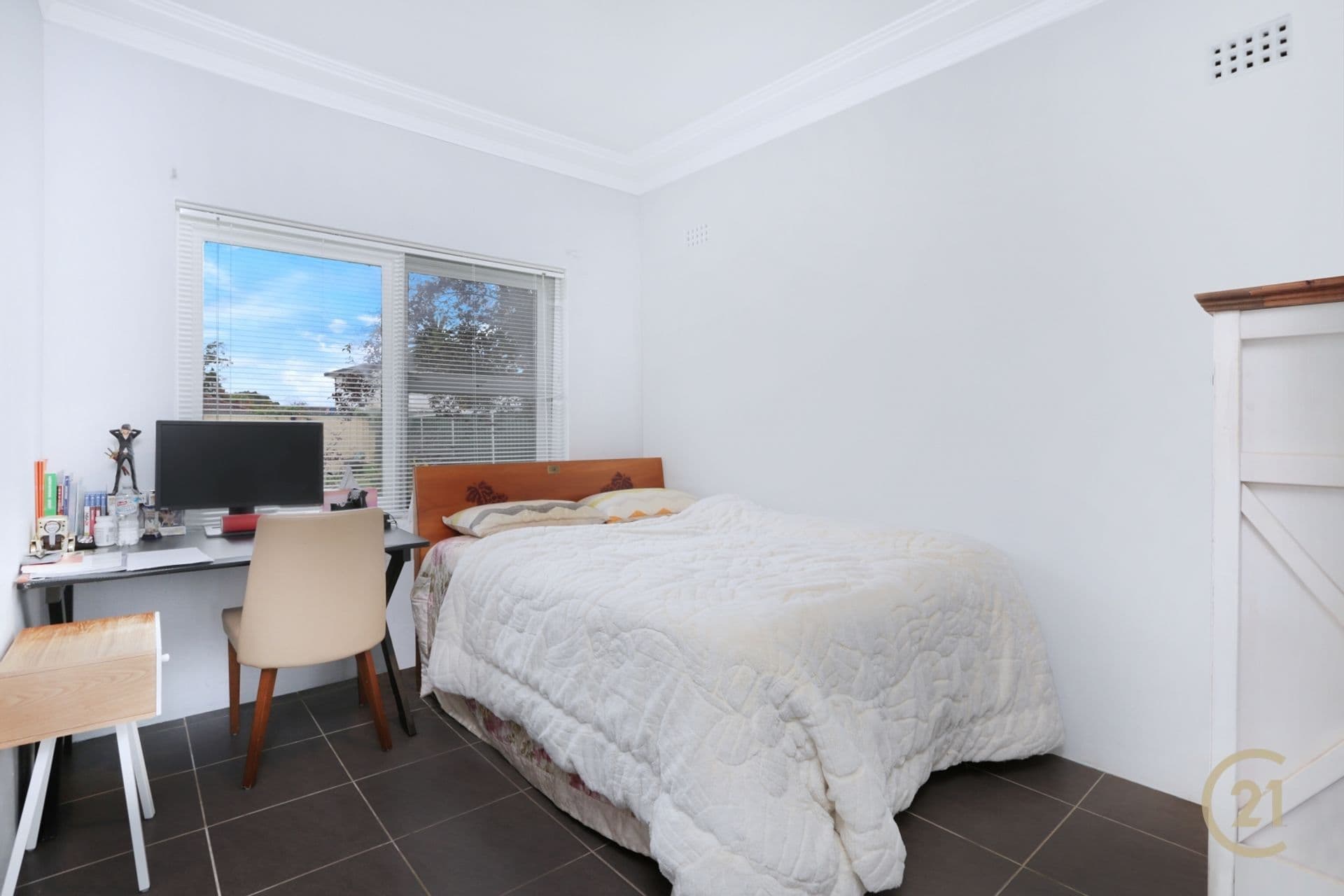 2 Phyllis Street, Minto, NSW, 2566, Minto - Thumbnail 4