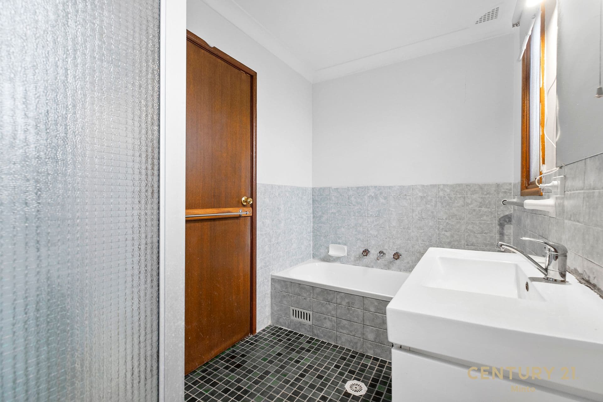 4/59 Carlisle Street, Ingleburn, NSW, 2565, Ingleburn - Thumbnail 5