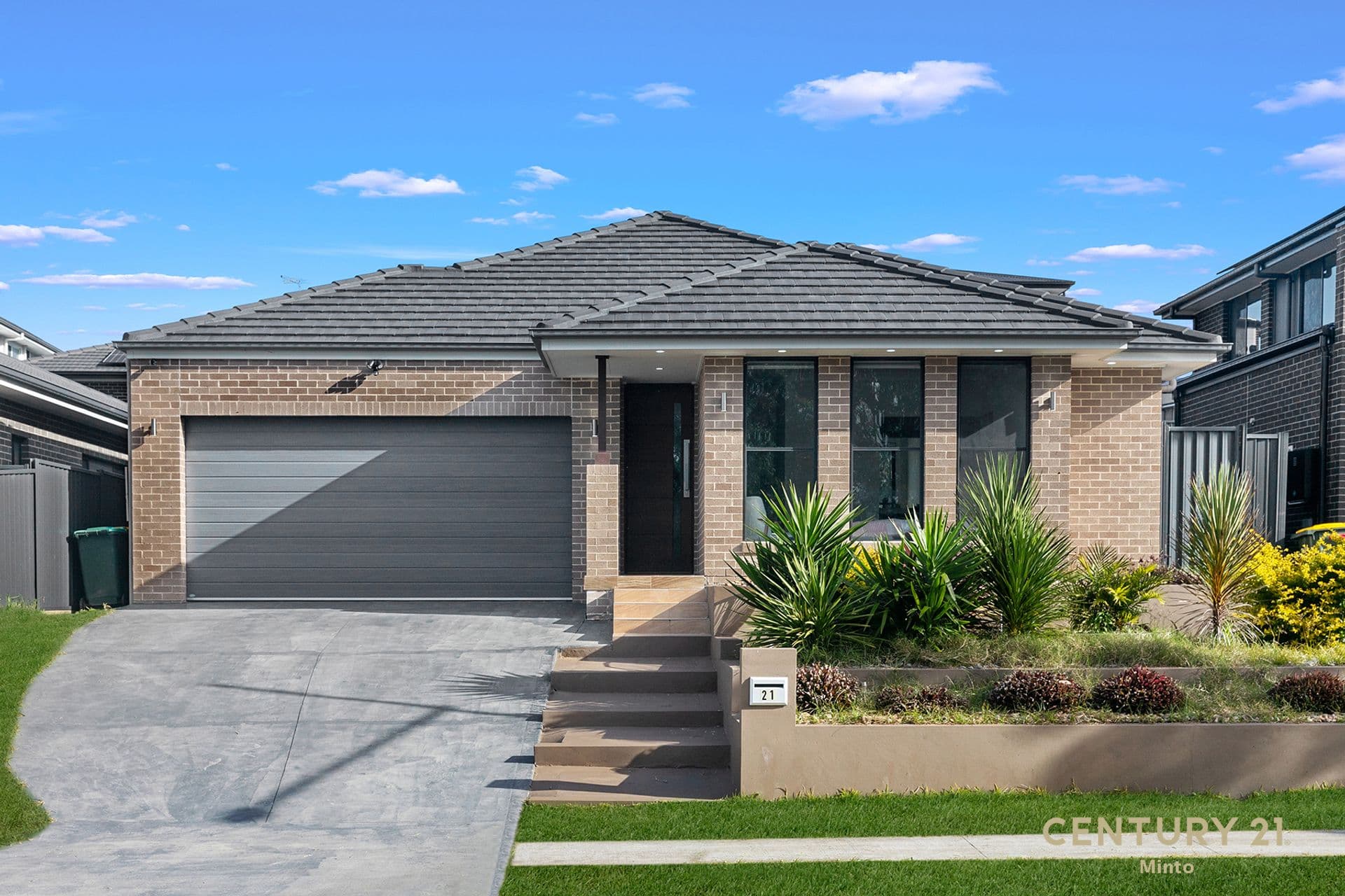 21 Westview Street, Campbelltown, NSW, 2560, Campbelltown - Thumbnail 2