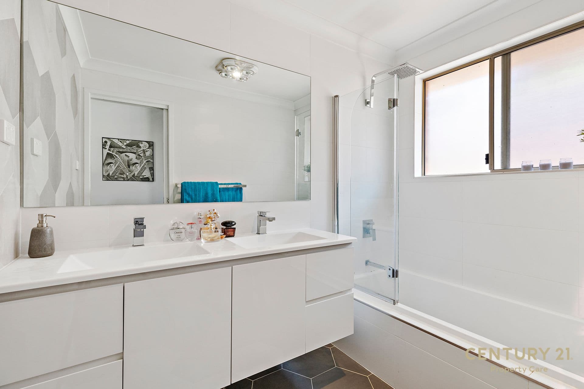 3 Kalbarri Crescent, Bow Bowing, NSW, 2566, Bow Bowing - Thumbnail 5