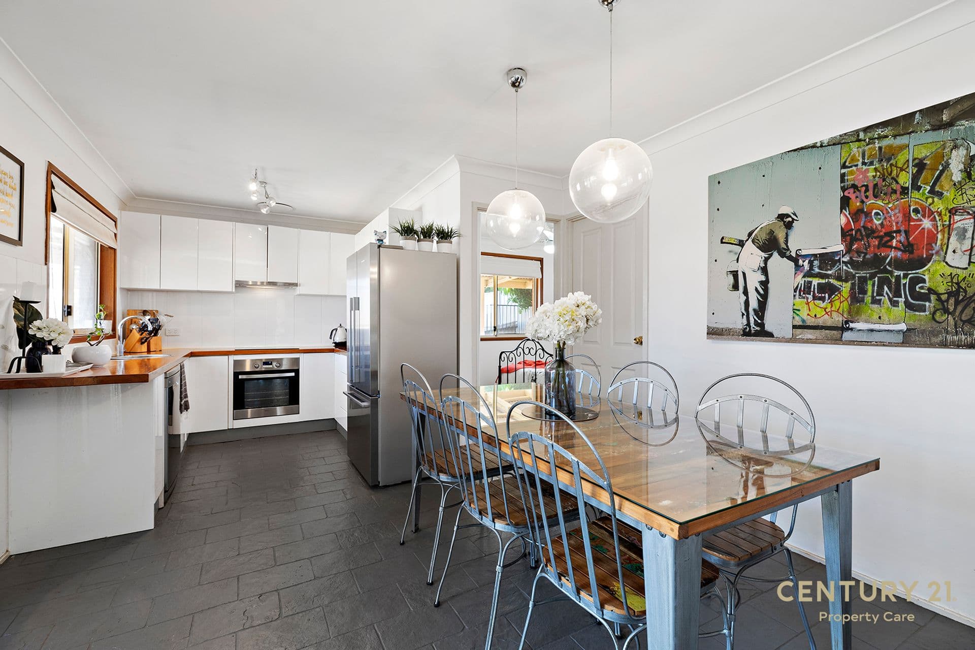 3 Kalbarri Crescent, Bow Bowing, NSW, 2566, Bow Bowing - Thumbnail 2