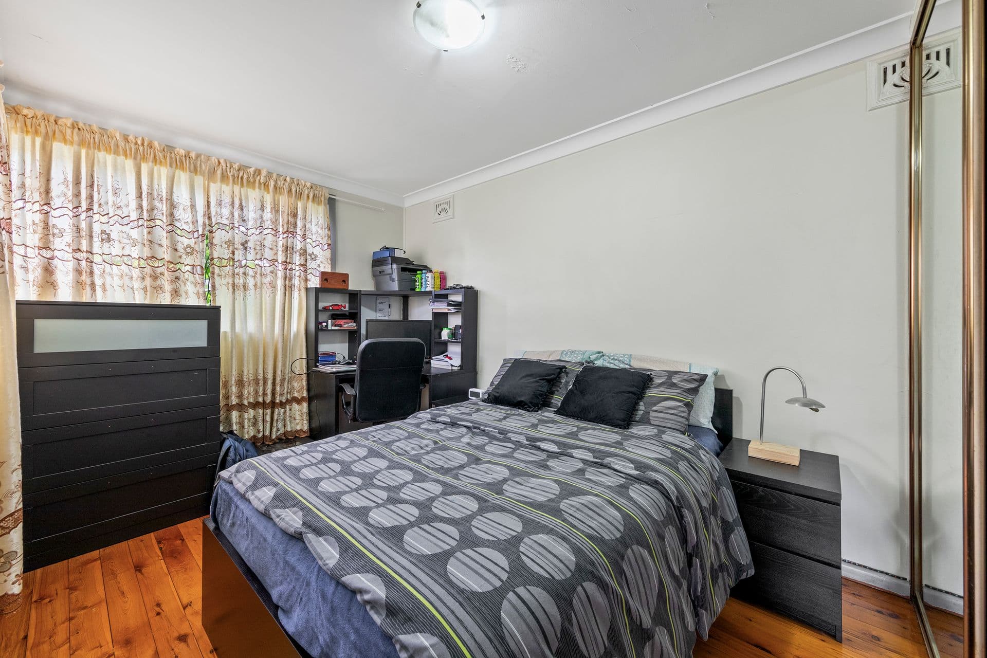 10 Waratah Crescent, Macquarie Fields, NSW, 2564, Macquarie Fields - Thumbnail 5