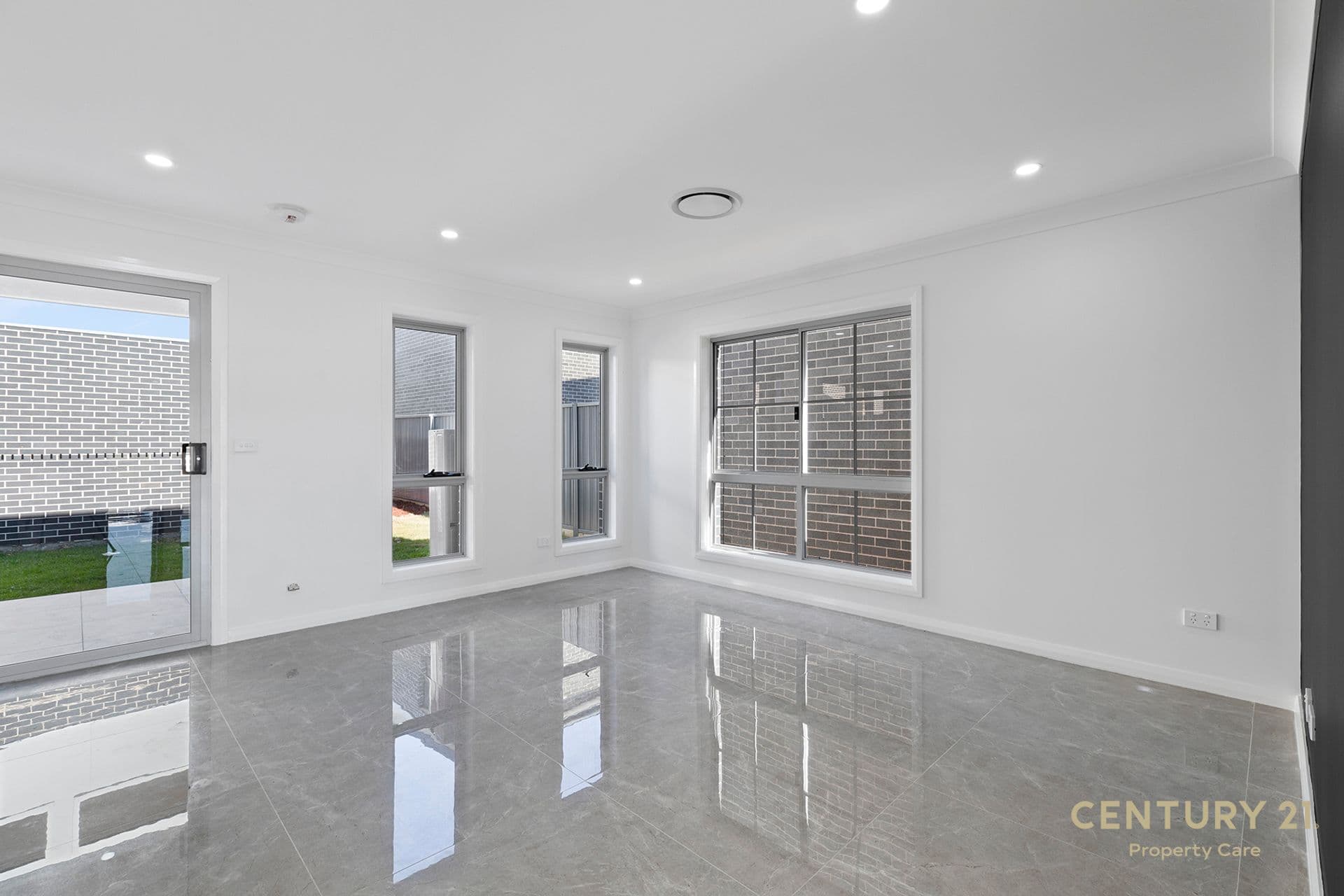 86 Bruce Ferguson Avenue, Bardia, NSW, 2565, Bardia - Thumbnail 3