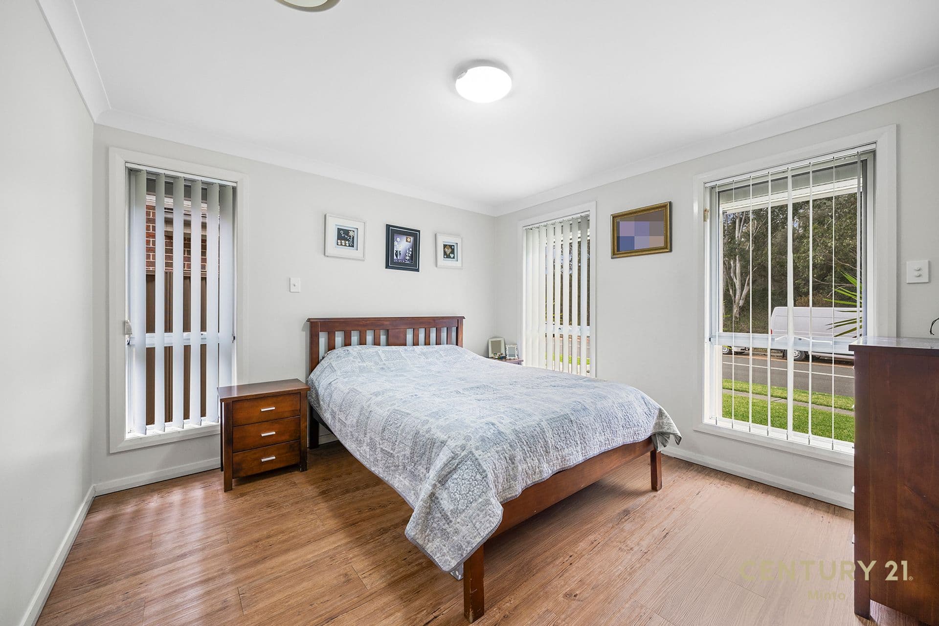 24 Sarah Hollands Drive, Carnes Hill, NSW, 2171, Carnes Hill - Thumbnail 5