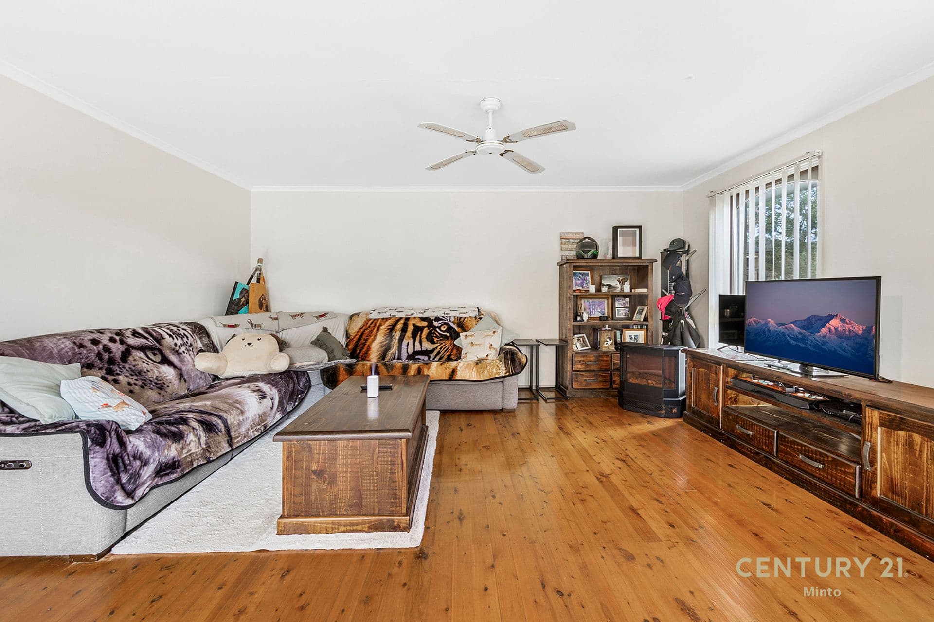 8 Cronulla Crescent, Woodbine, NSW, 2560, Woodbine - Thumbnail 2