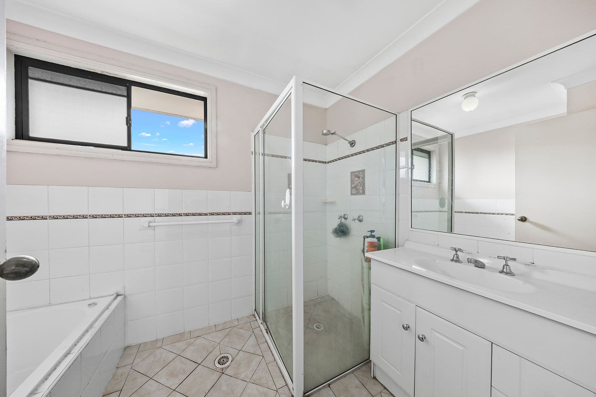 6/8 Redfern Road, Minto, NSW, 2566, Minto - Thumbnail 8