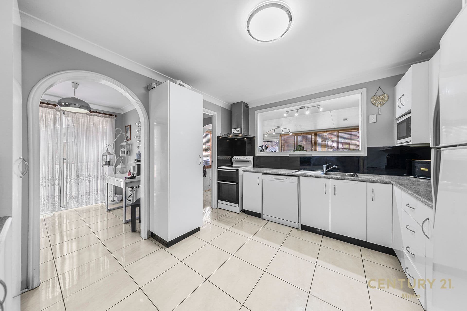 21 Campbell Close, Minto, NSW, 2566, Minto - Thumbnail 3