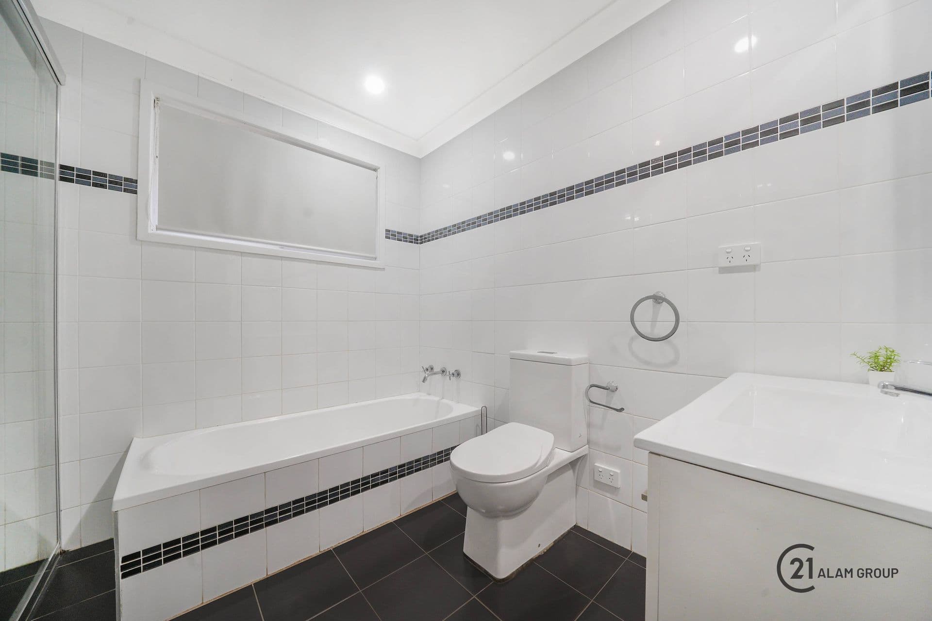 21 Underwood Street, Minto, NSW, 2566, Minto - Thumbnail 8