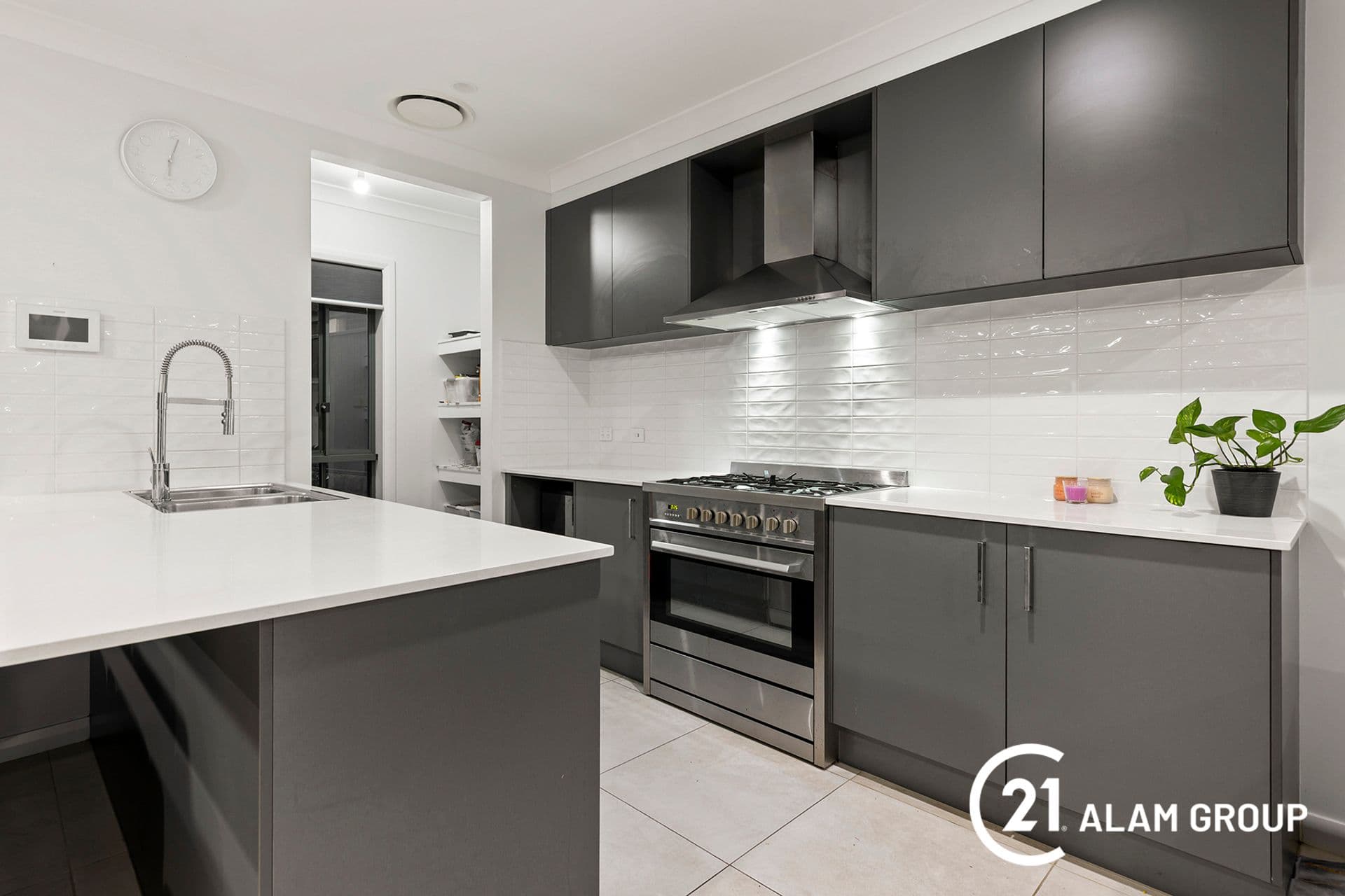 8 Frederick Street, Gregory Hills, NSW, 2557, Gregory Hills - Thumbnail 4