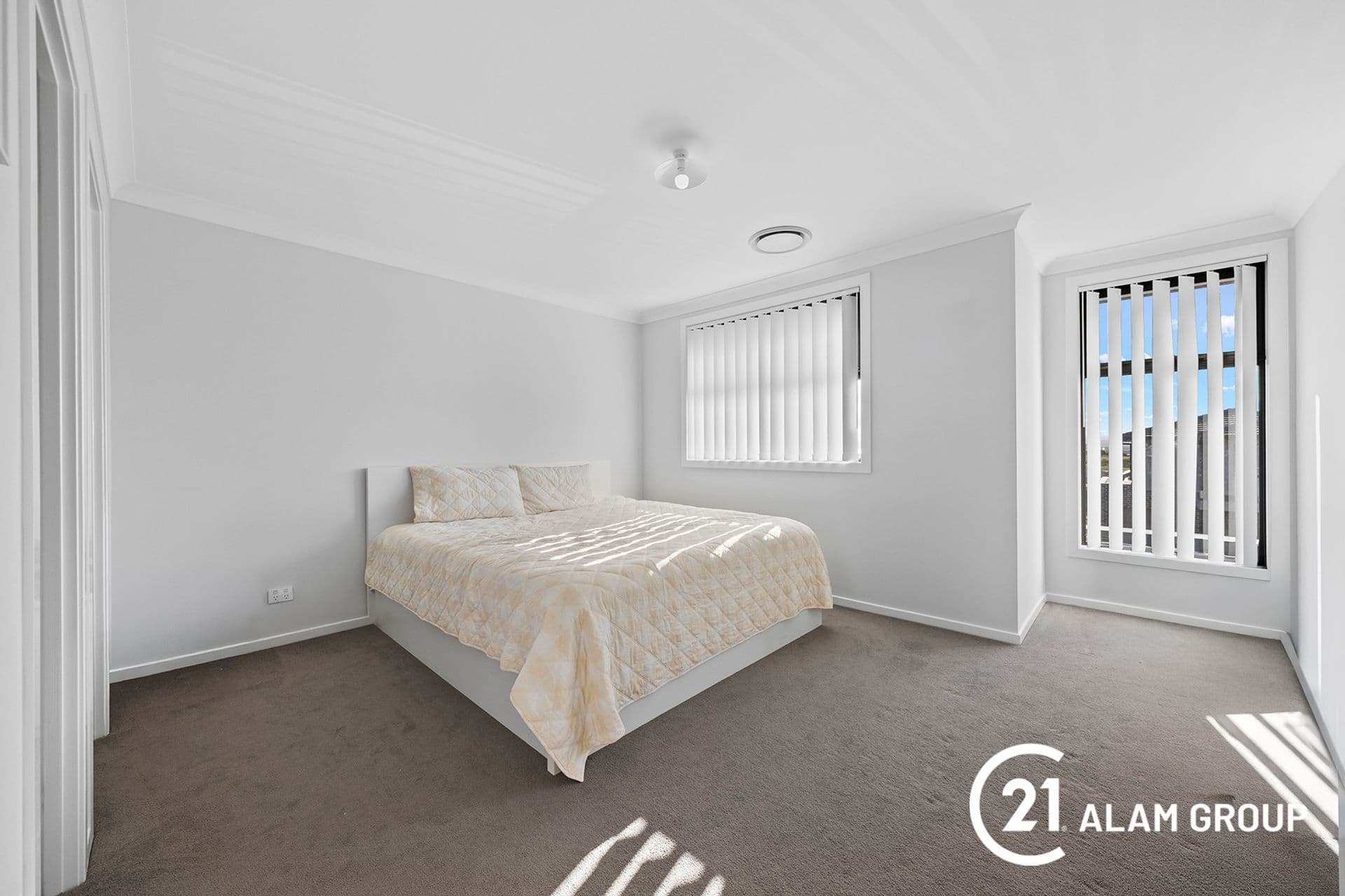 13 Armidale Street, Gregory Hills, NSW, 2557, Gregory Hills - Thumbnail 6