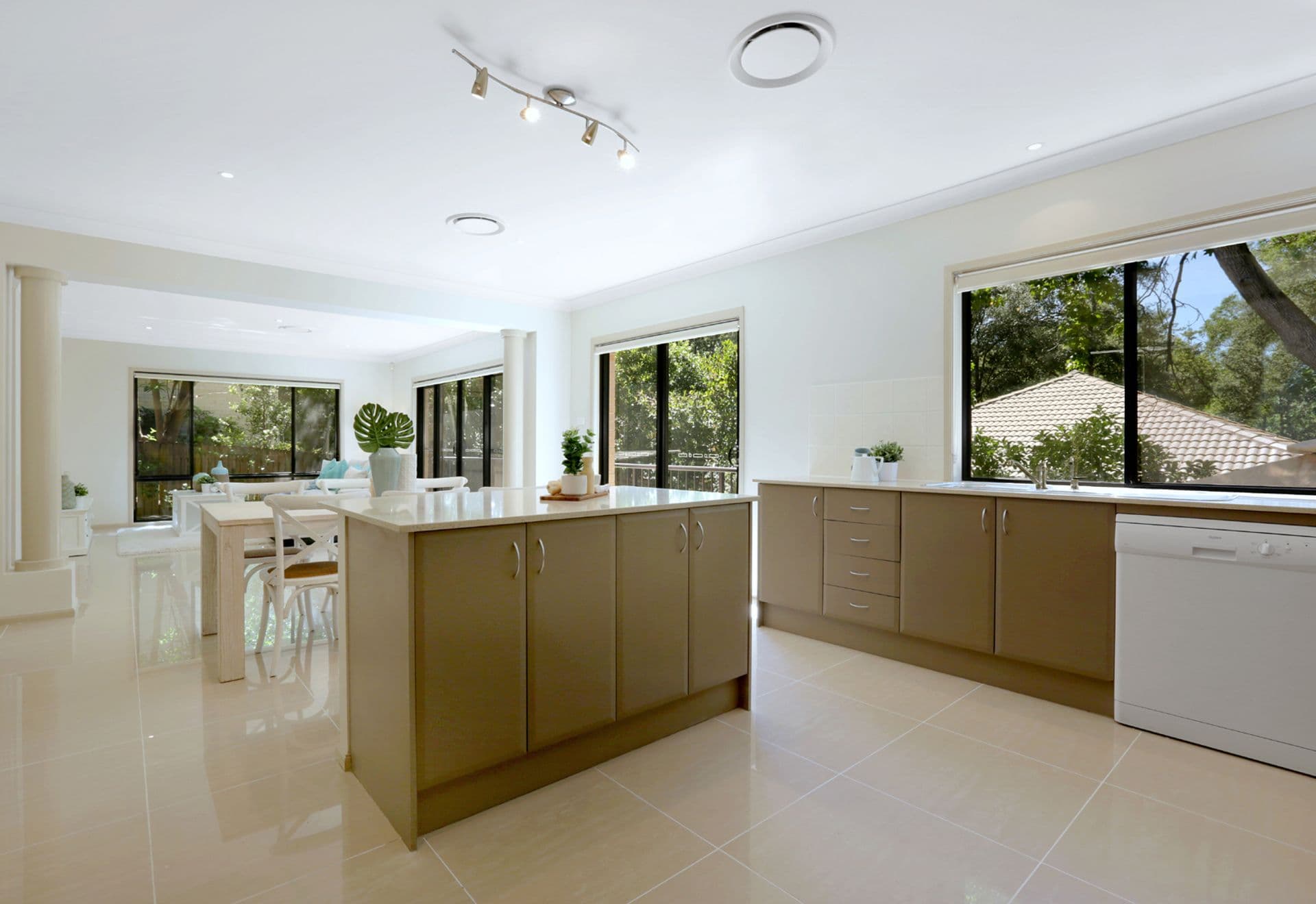 21  Holmes Street, Turramurra, NSW, 2074, Turramurra - Thumbnail 2