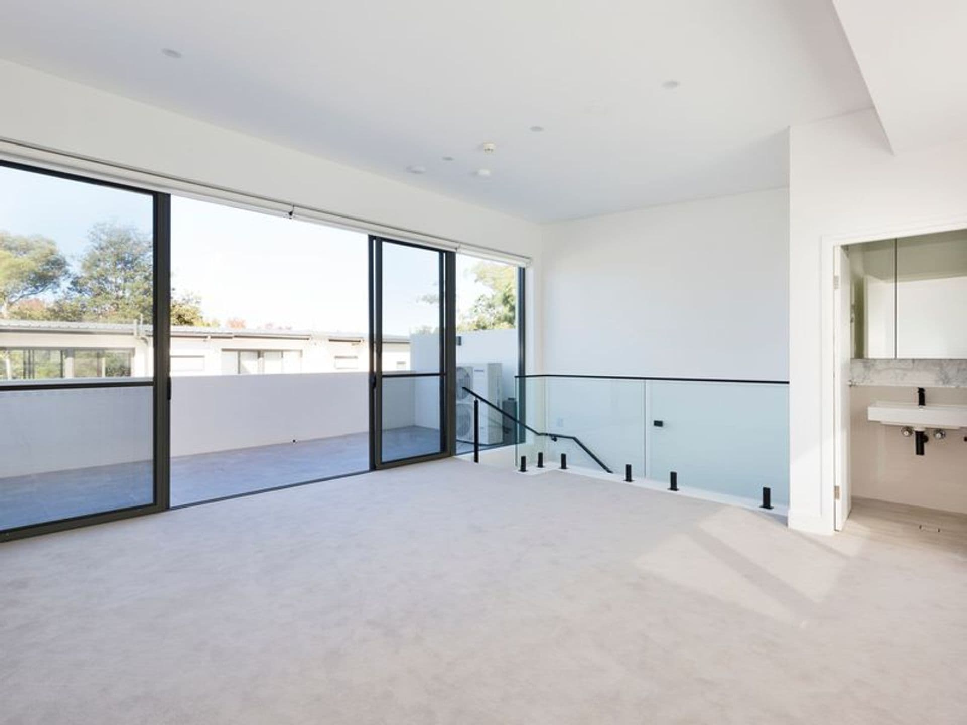 3/5-7 Eulbertie Avenue, Warrawee, NSW, 2074, Warrawee - Thumbnail 3