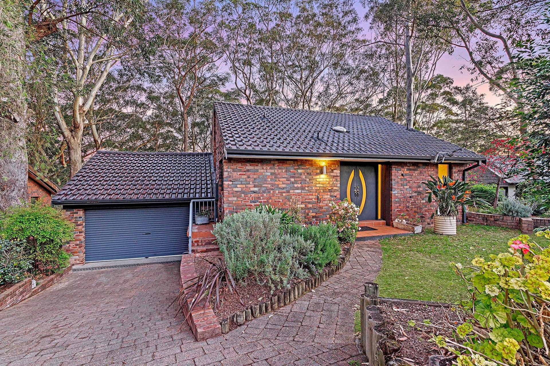 92 Manor Road, Hornsby, NSW, 2077, Hornsby - Thumbnail 2