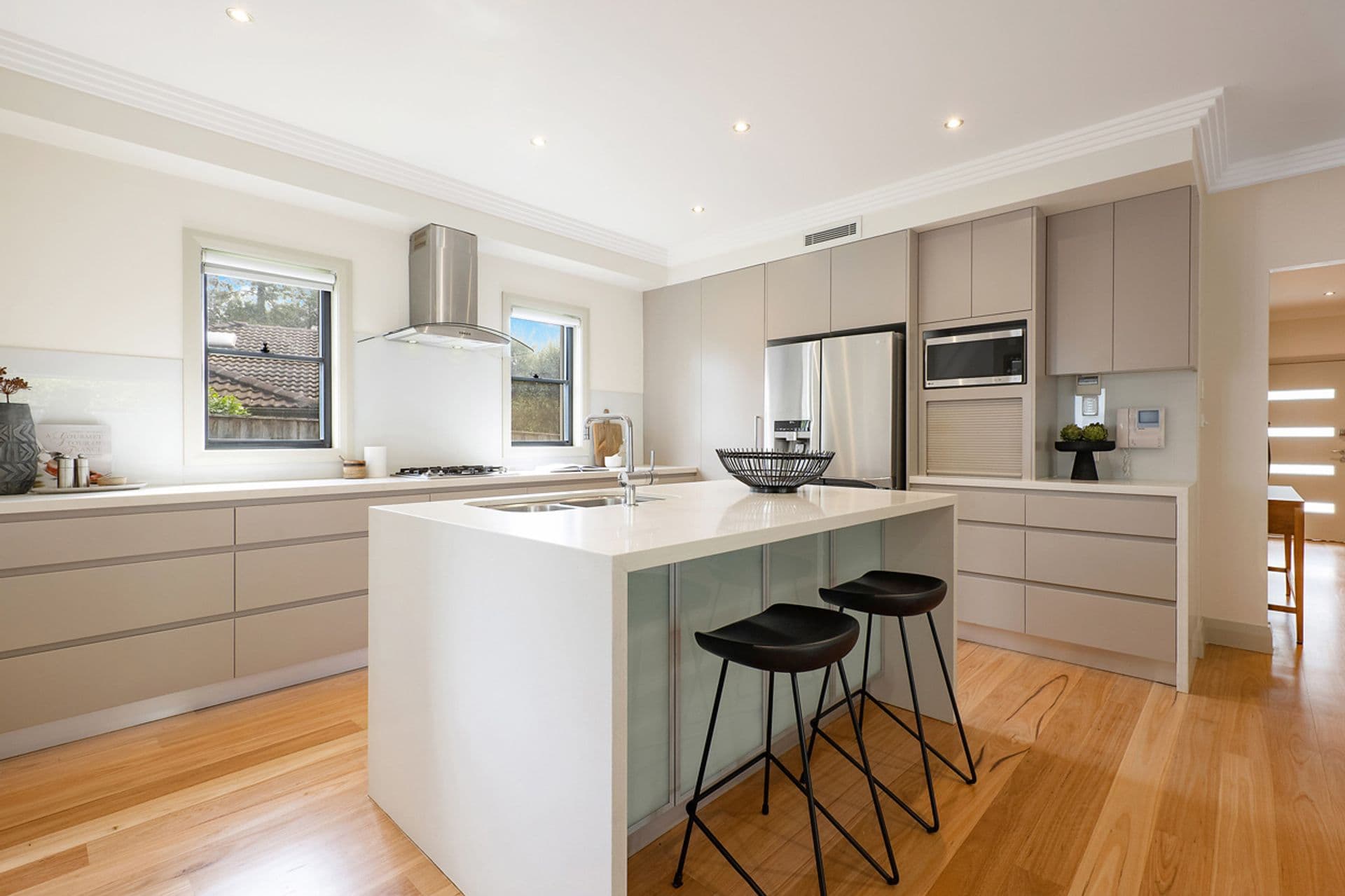 9 Cornwall Avenue, Turramurra, NSW, 2074, Turramurra - Thumbnail 5