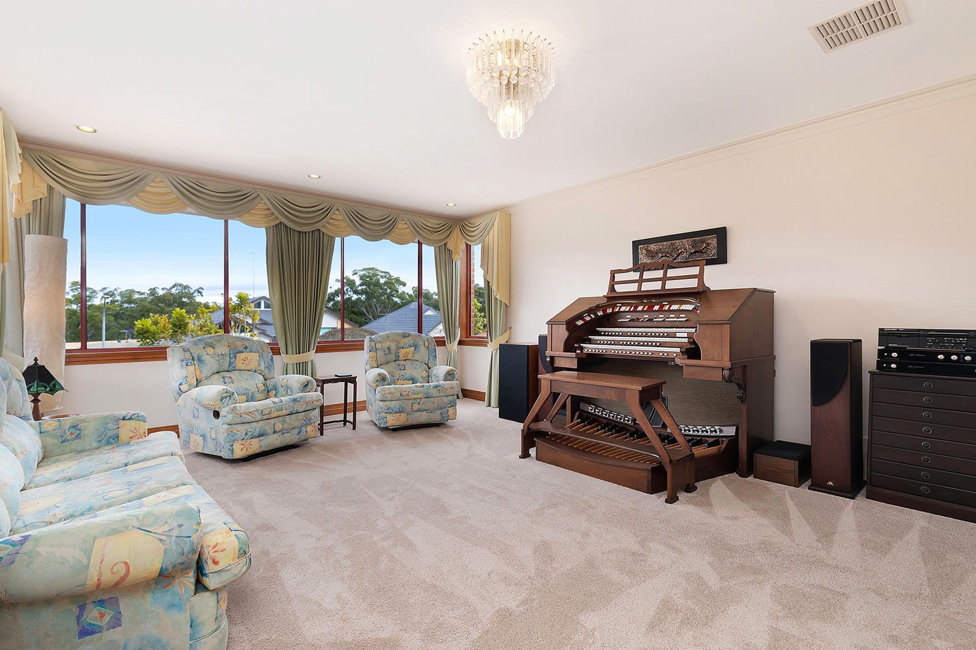 1 Gemeren Grove, West Pennant Hills, NSW, 2125, West Pennant Hills - Thumbnail 3