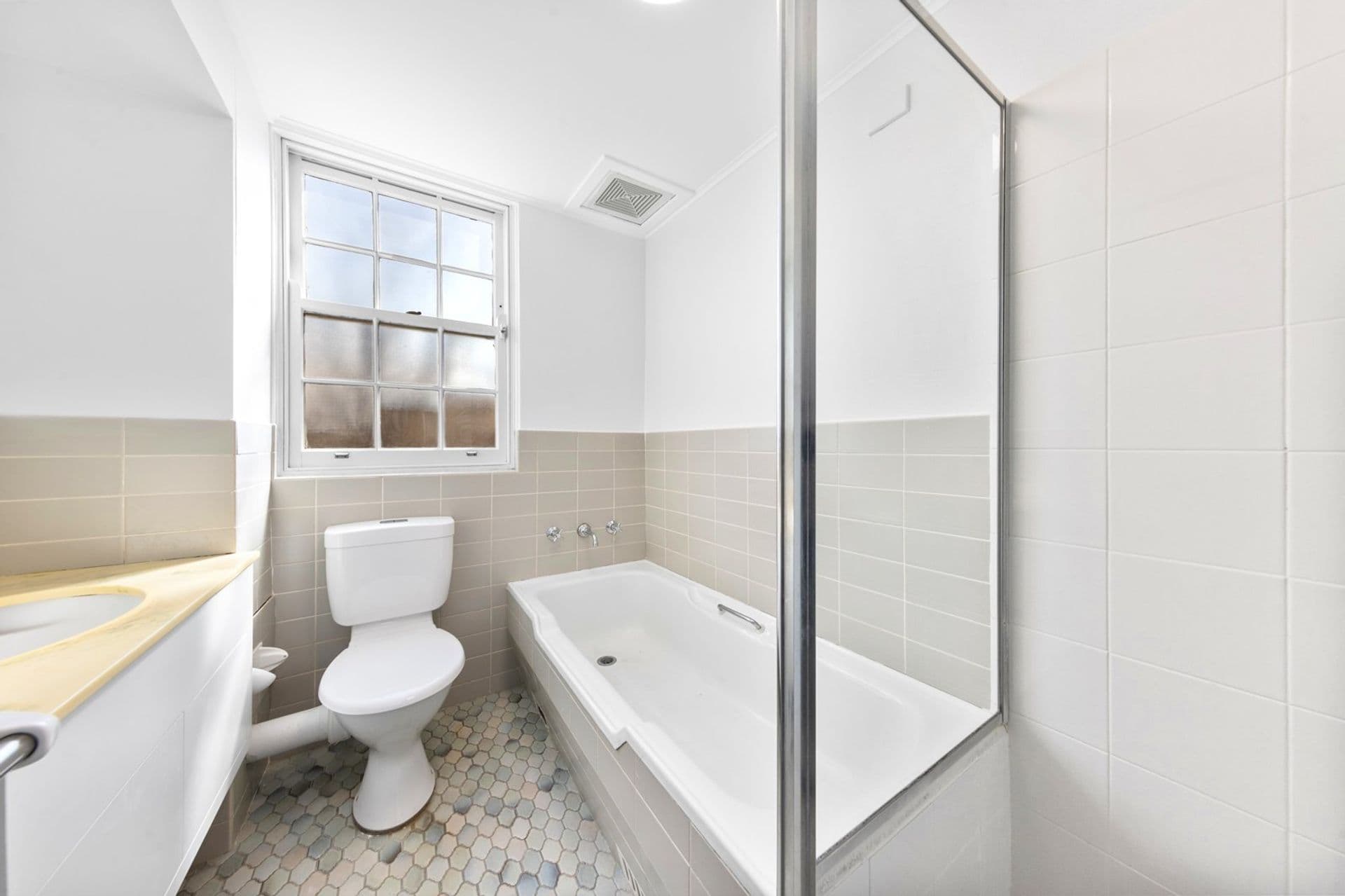 9/2 Woonona Avenue, Wahroonga, NSW, 2076, Wahroonga - Thumbnail 5