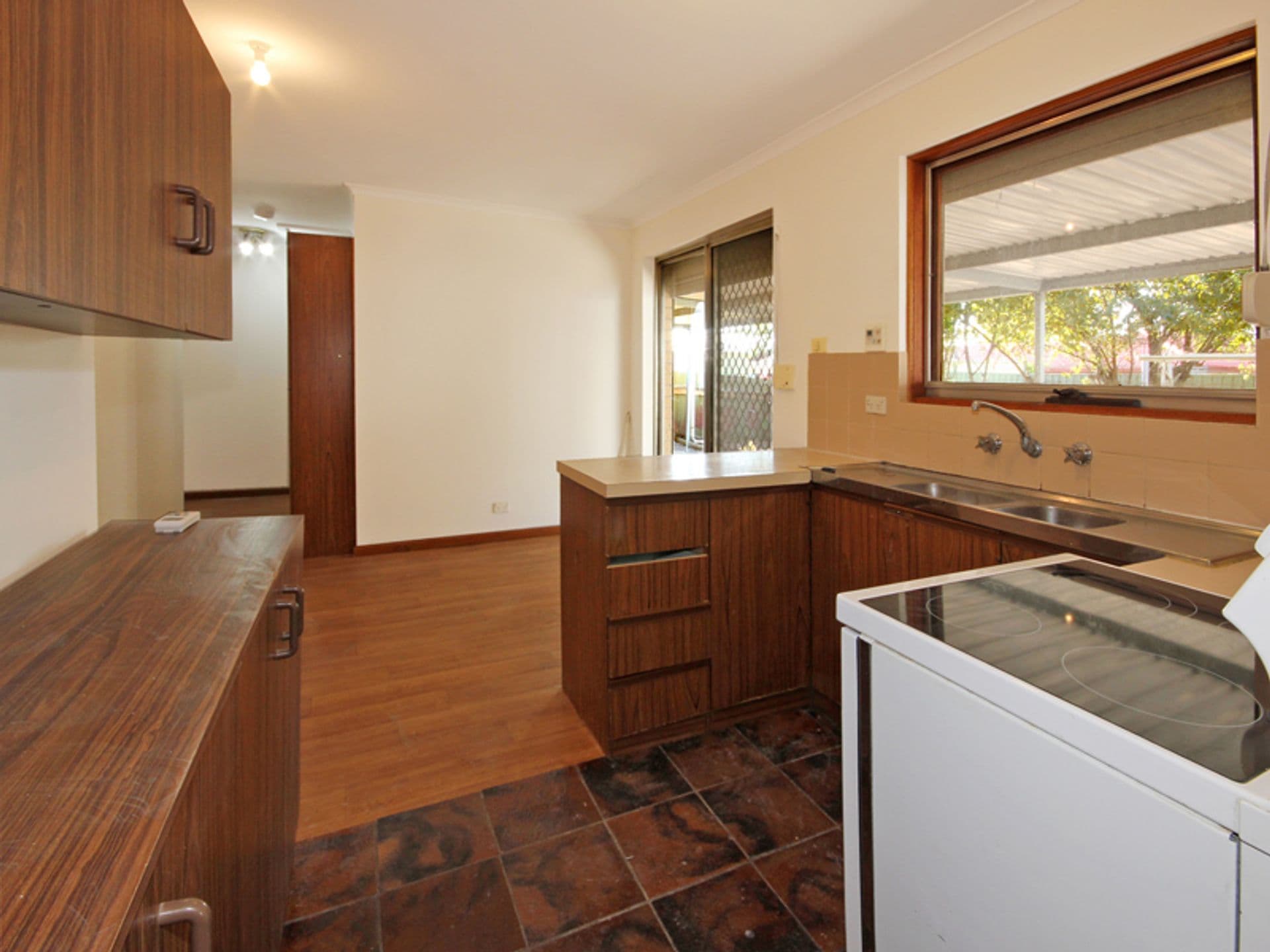 102 Adams Road, Trott Park, SA, 5158, Trott Park - Thumbnail 6