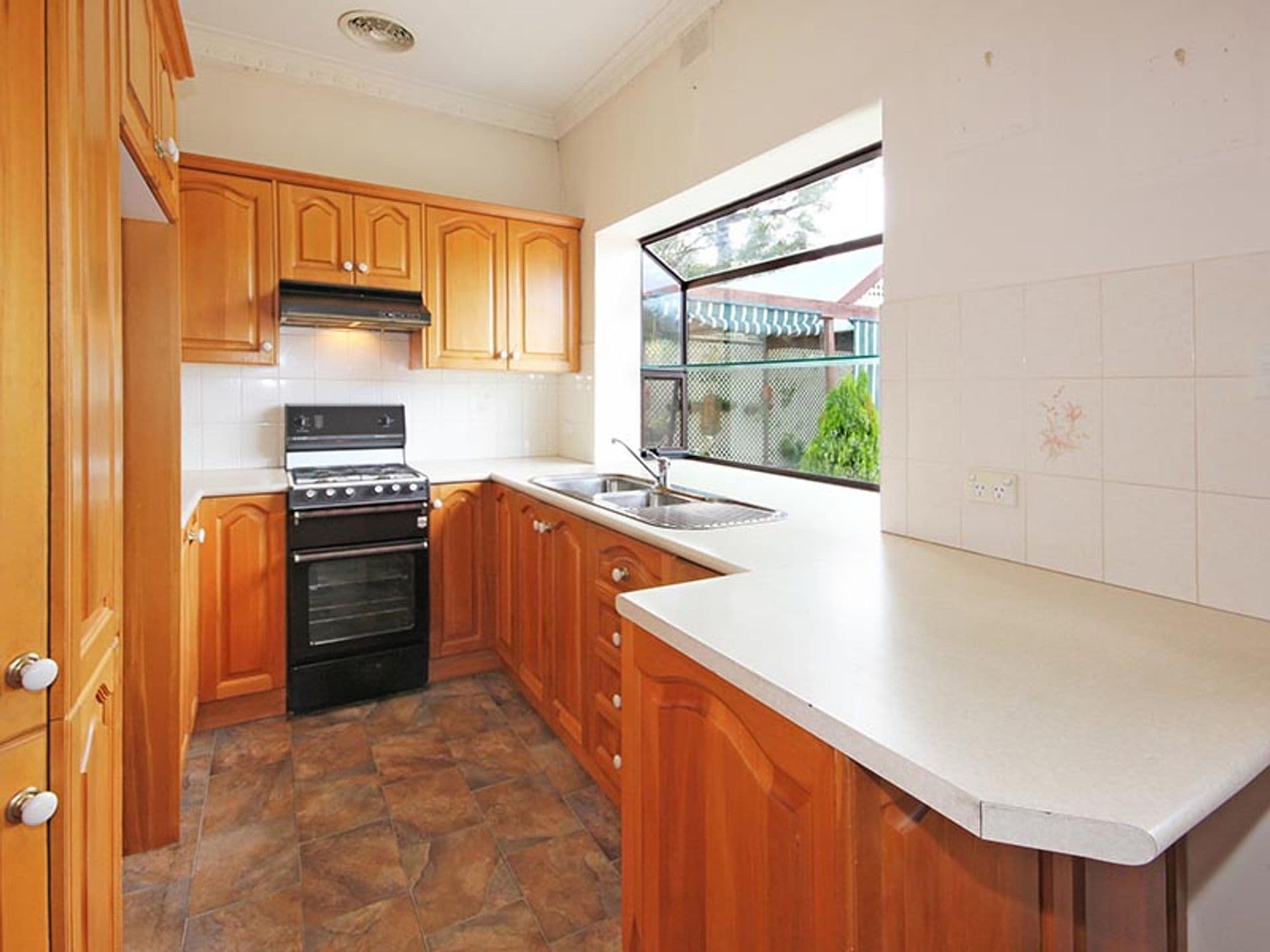 4 Berrin Road, Morphett Vale, SA, 5162, Morphett Vale - Thumbnail 3