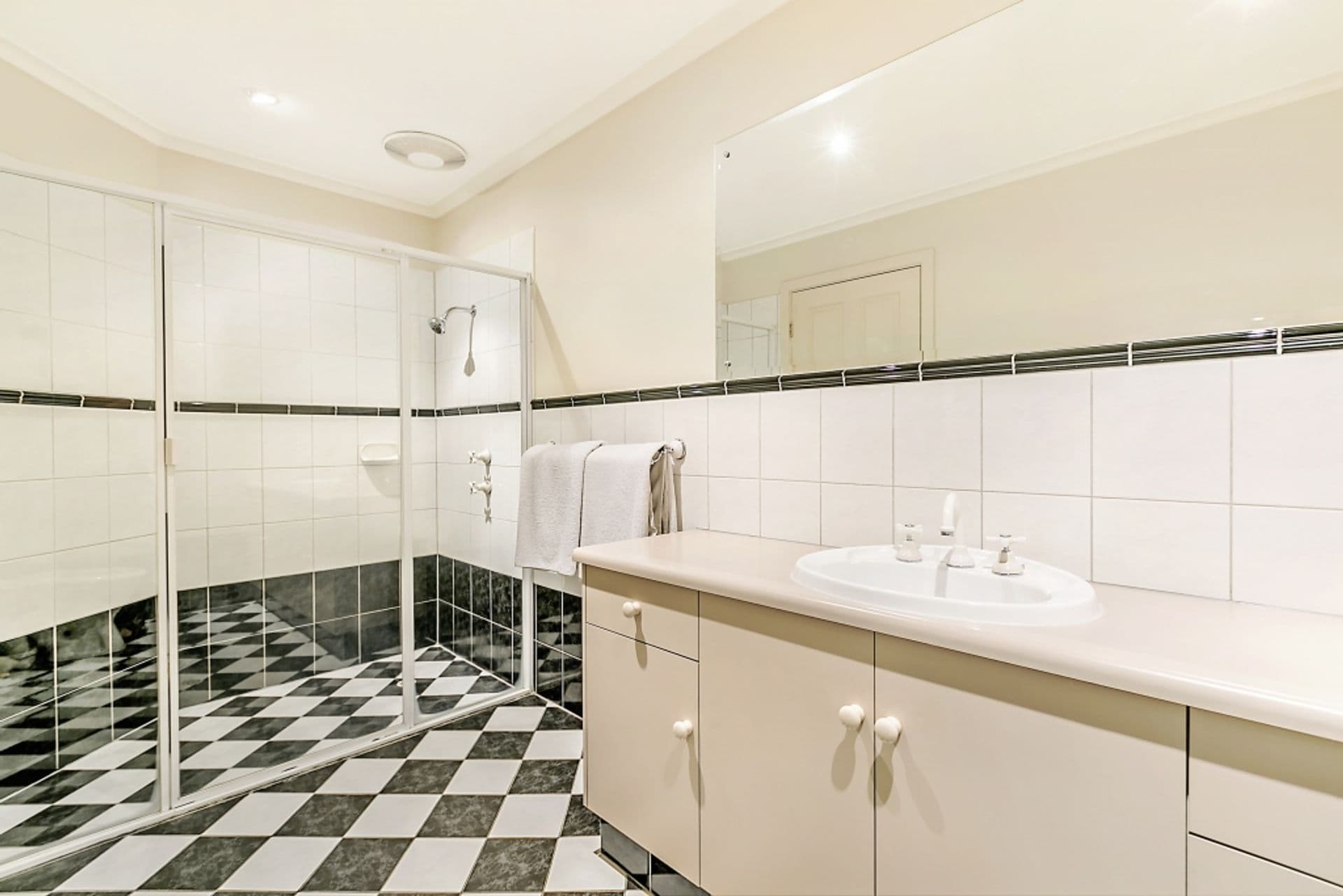 9 Partalunga Circuit, Woodcroft, SA, 5162, Woodcroft - Thumbnail 7