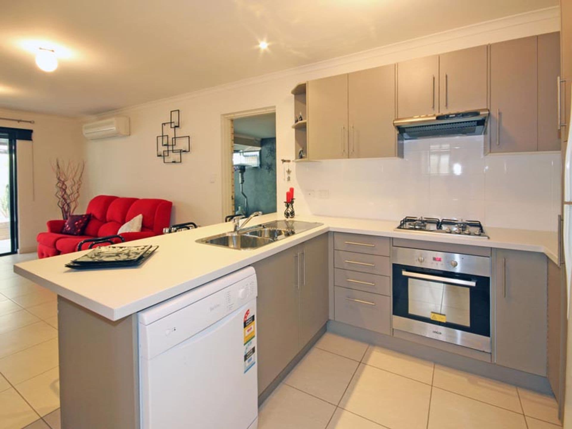 3/37 Chynoweth Avenue, Hackham, SA, 5163, Cape Jervis - Thumbnail 2