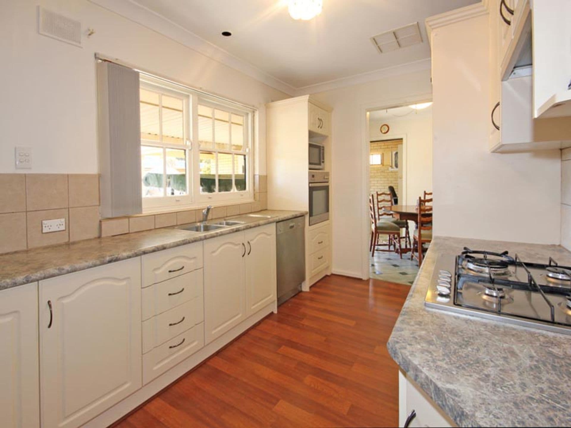 13 Crittenden Road, Morphett Vale, SA, 5162, Morphett Vale - Thumbnail 4