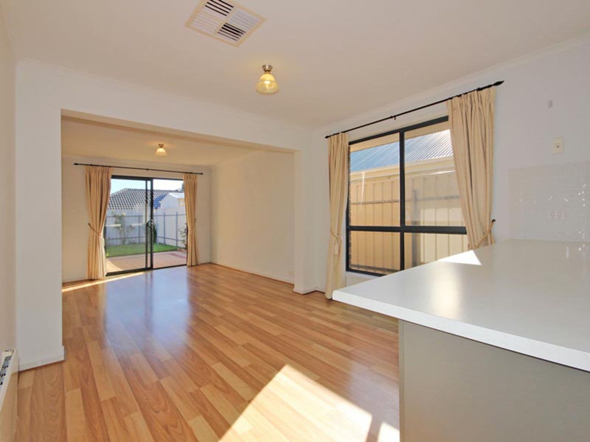 26 Henley Circuit, Seaford Rise, SA, 5169, Seaford Rise - Thumbnail 5
