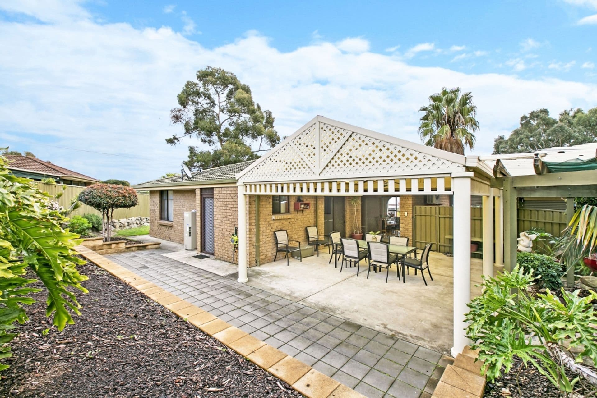 10 Canberra Drive, Aberfoyle Park, SA, 5159, Aberfoyle Park - Thumbnail 2