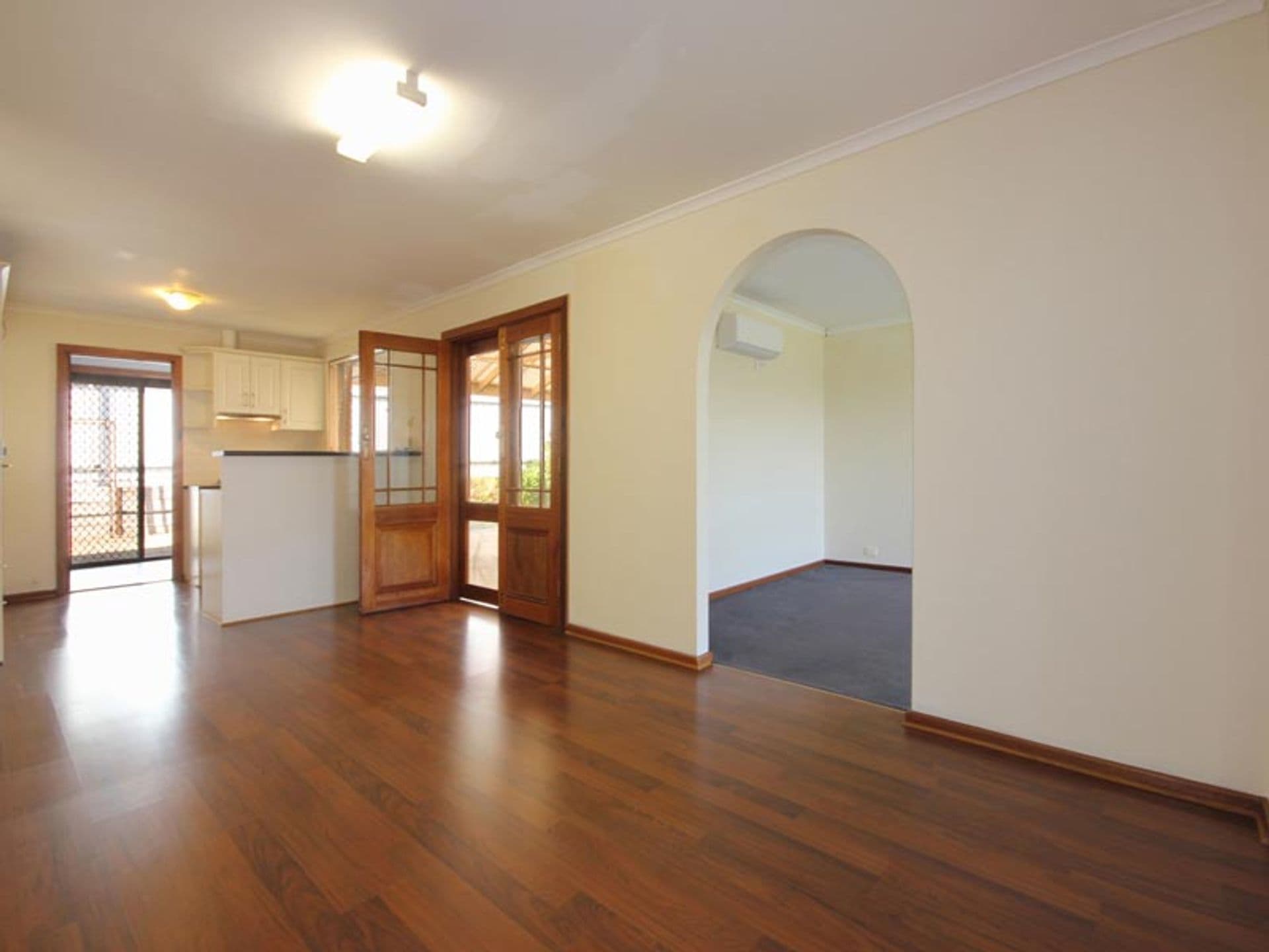 6 Allman Avenue, Woodcroft, SA, 5162, Woodcroft - Thumbnail 2
