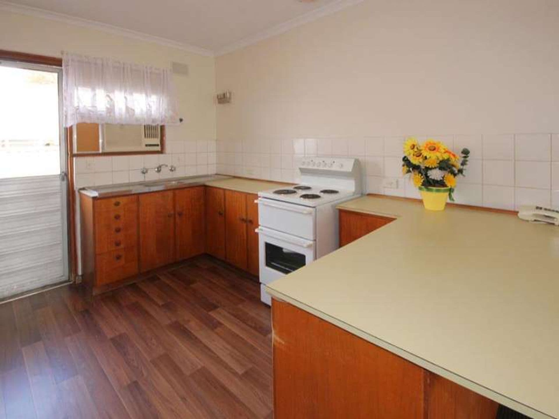 2/68 Sherriffs Road, Morphett Vale, SA, 5162, Morphett Vale - Thumbnail 2