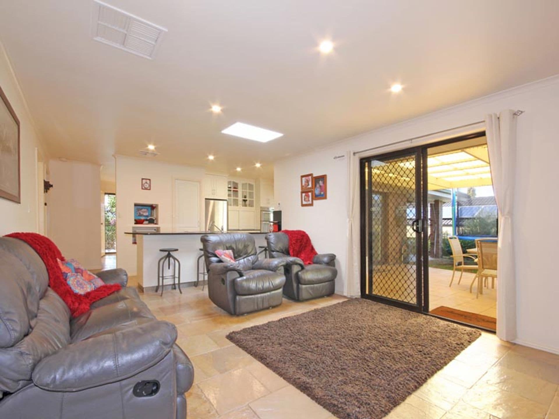 5 Barnview Court, Morphett Vale, SA, 5162, Morphett Vale - Thumbnail 3