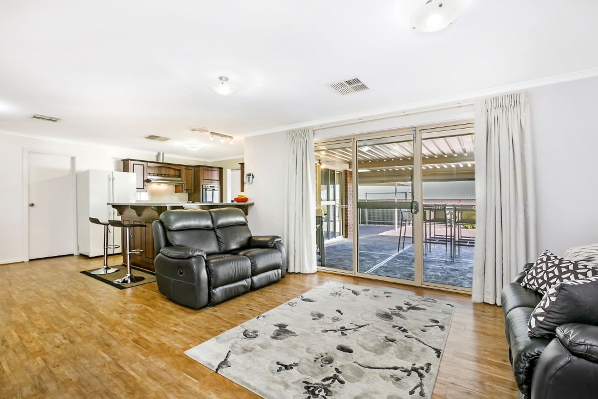 3 Trennert Court, Old Reynella, SA, 5161, Old Reynella - Thumbnail 2