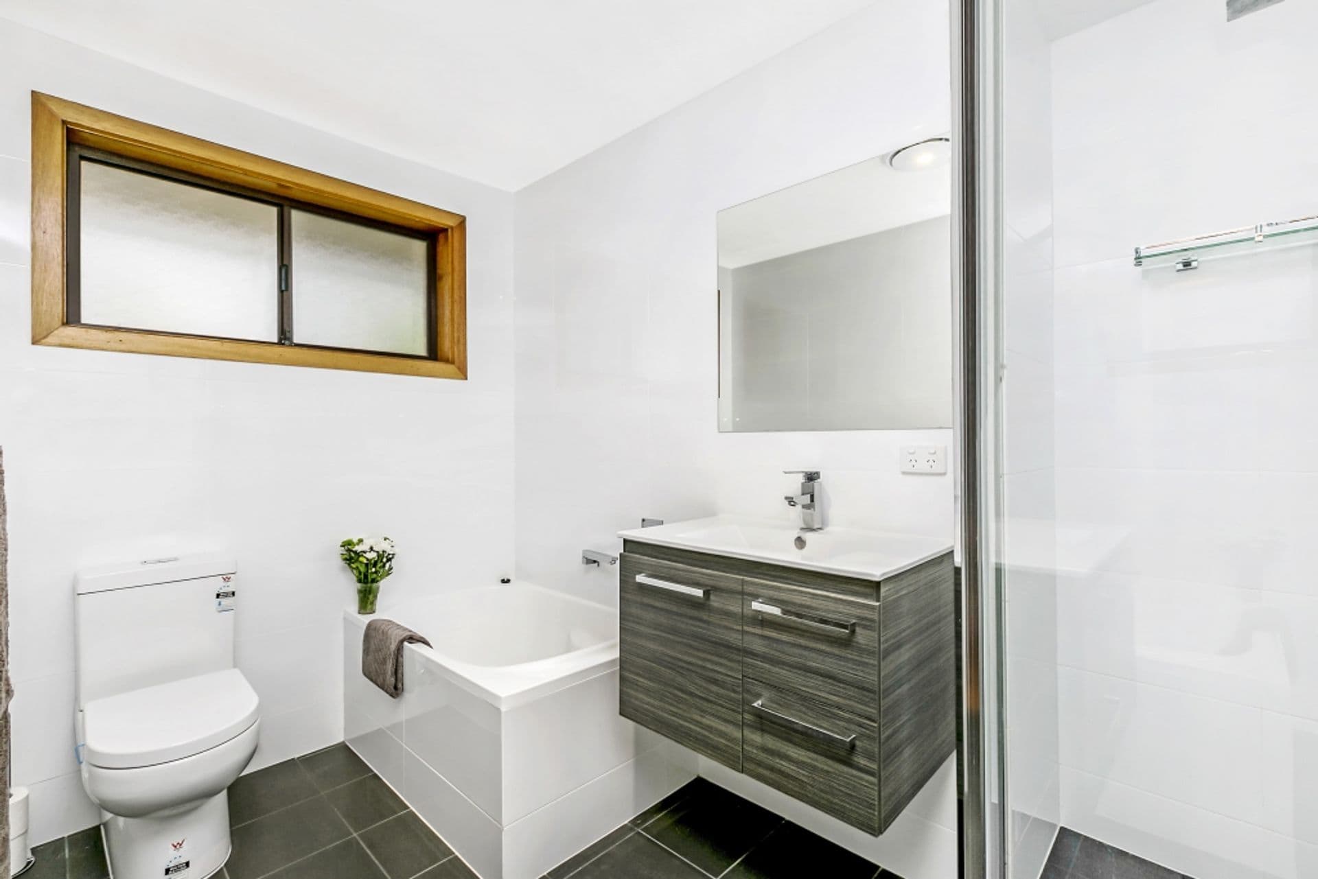 16 Bond Street, Happy Valley, SA, 5159, Happy Valley - Thumbnail 3