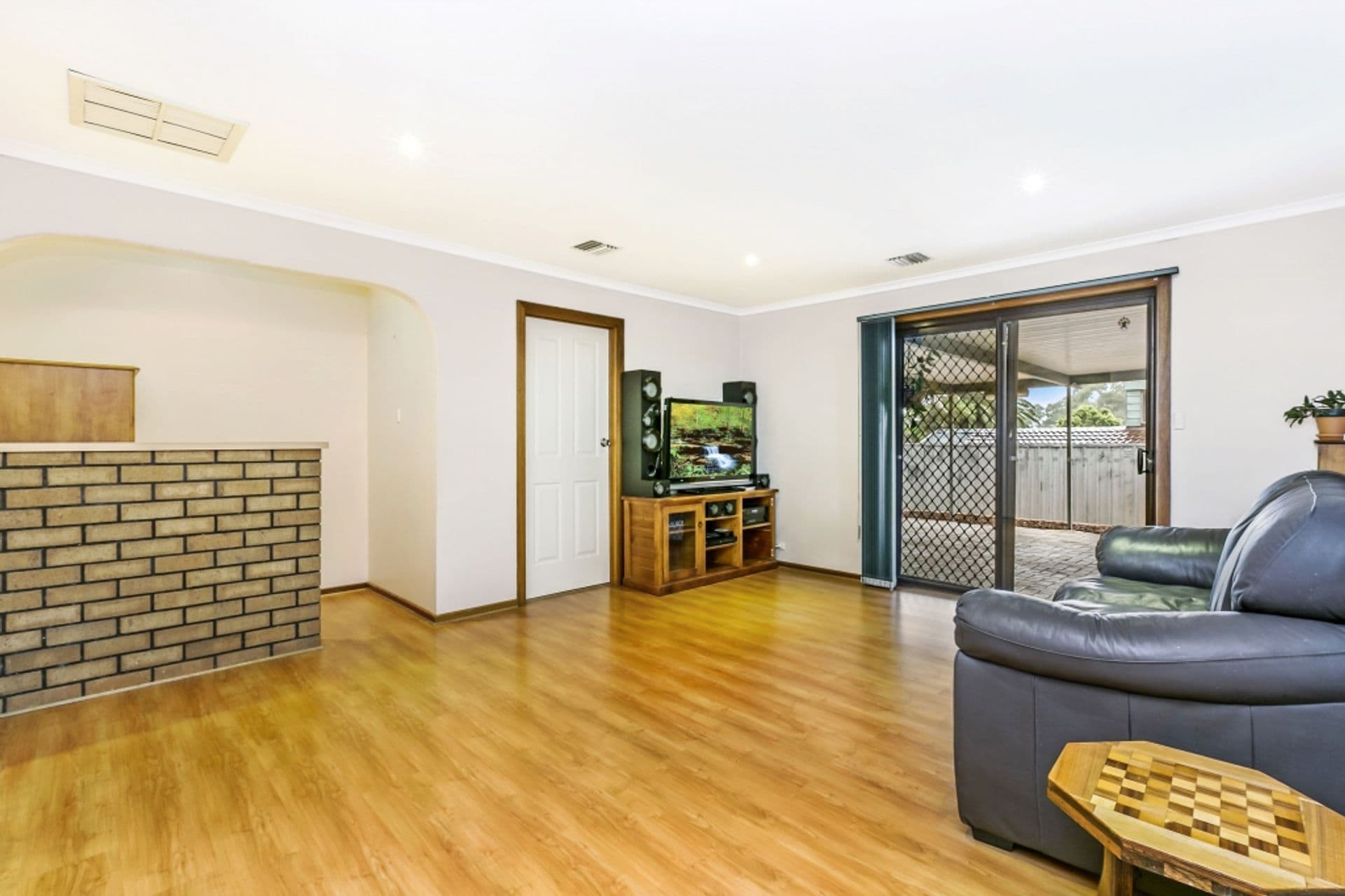 16 Bond Street, Happy Valley, SA, 5159, Happy Valley - Thumbnail 6
