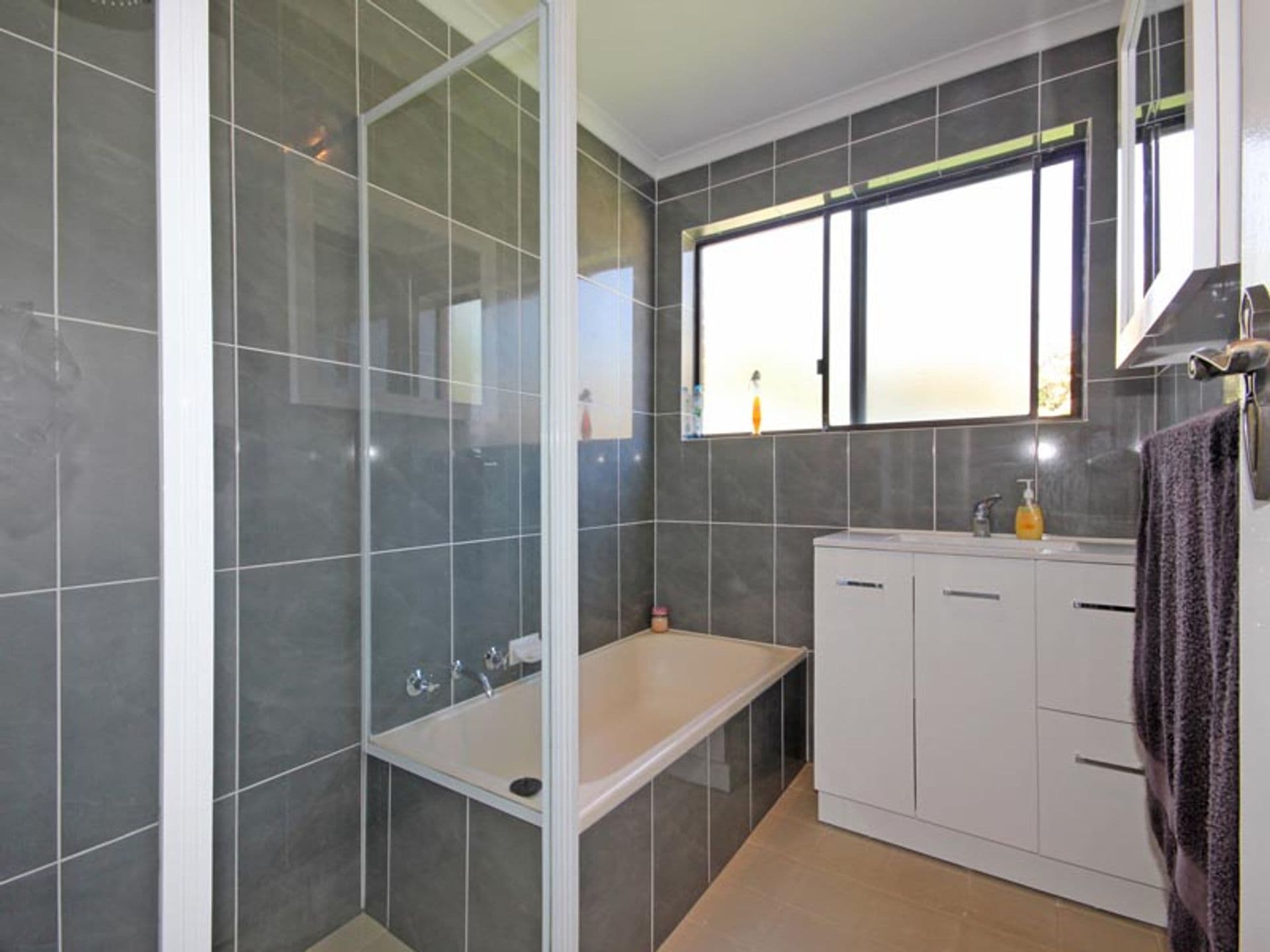 17 Atkins Crescent, Morphett Vale, SA, 5162, Morphett Vale - Thumbnail 7
