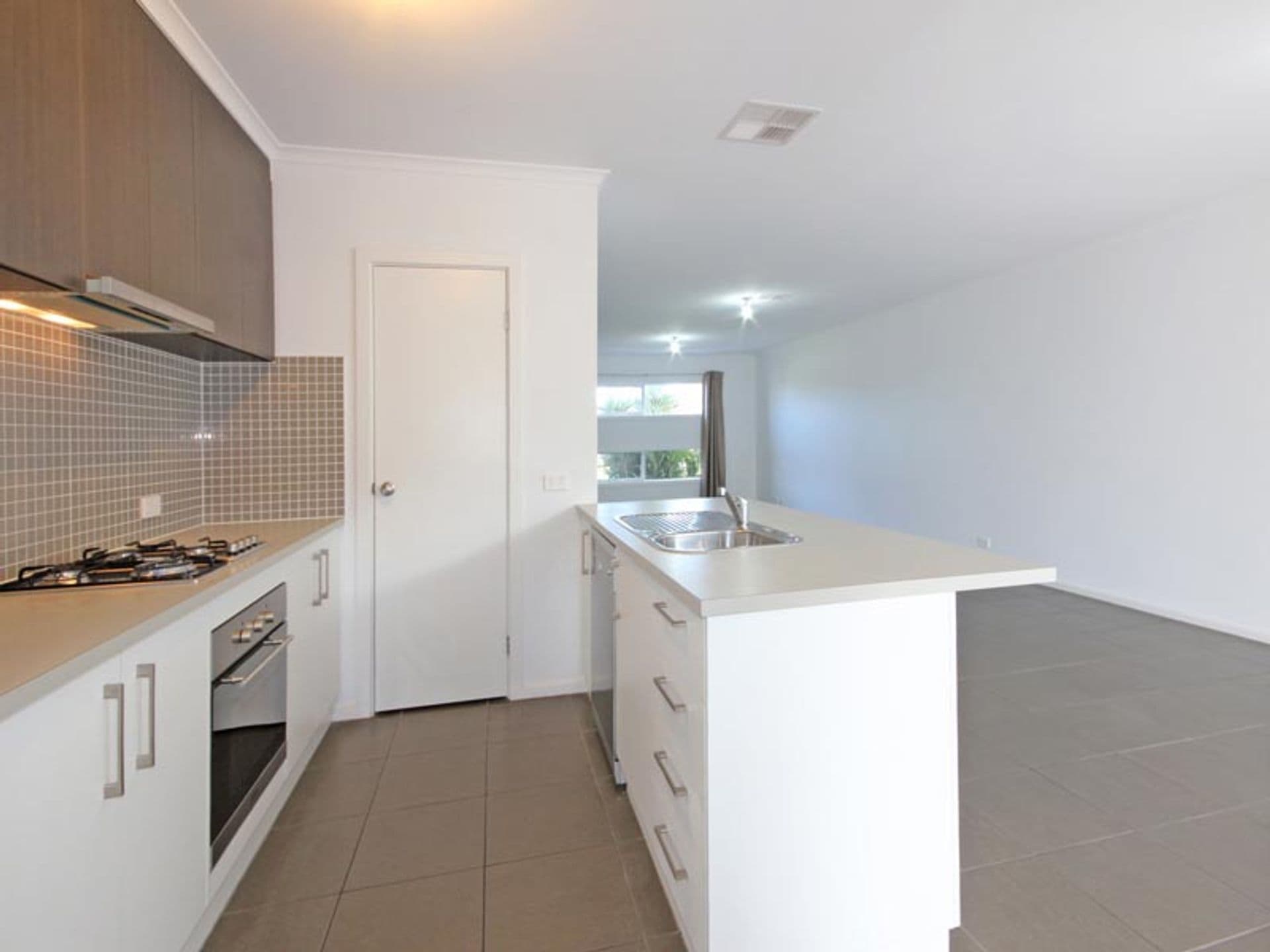 2/22 Coast Guard Road, Seaford Meadows, SA, 5169, Seaford Meadows - Thumbnail 2