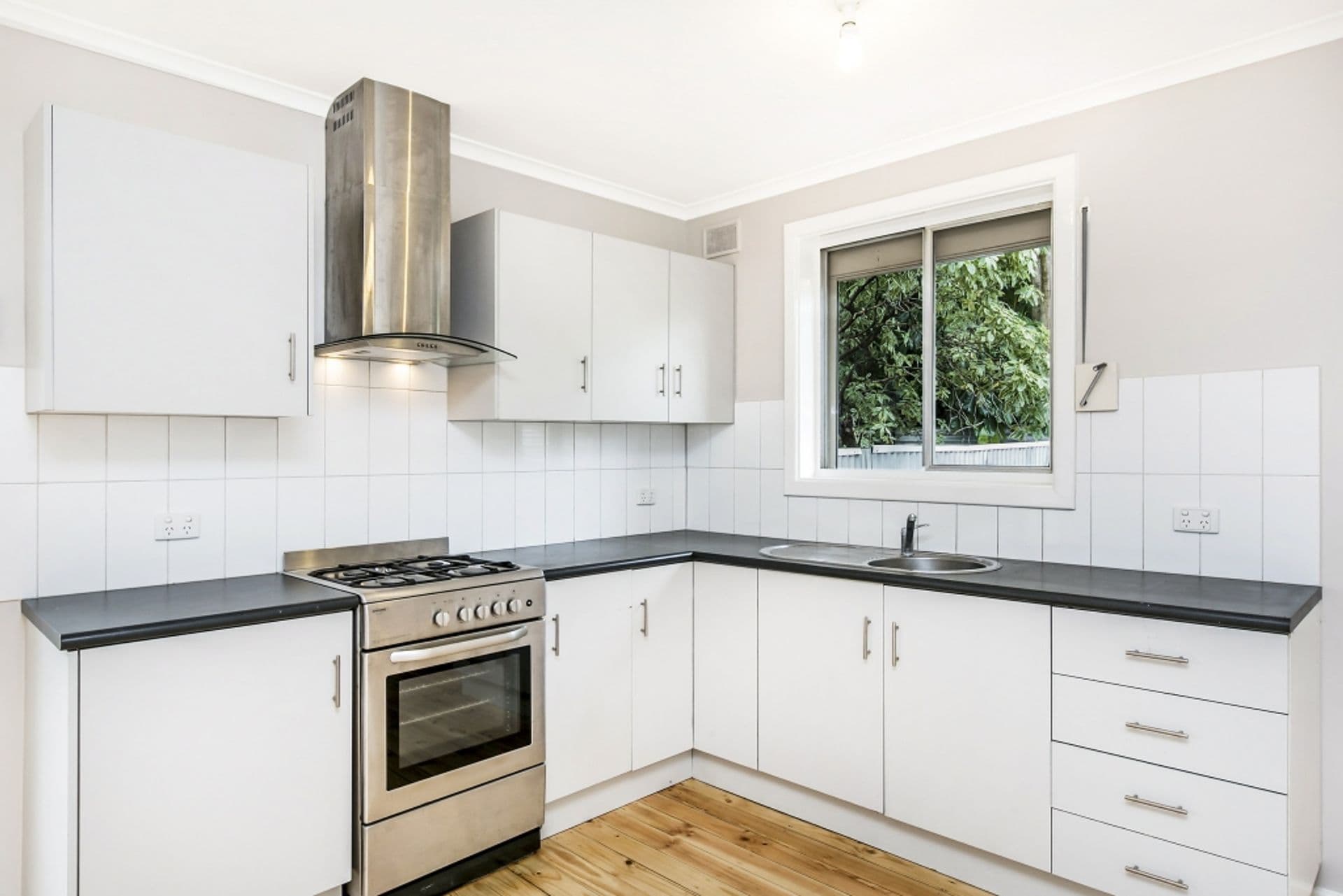 30 Christopher Road, Christie Downs, SA, 5164, Christie Downs - Thumbnail 2