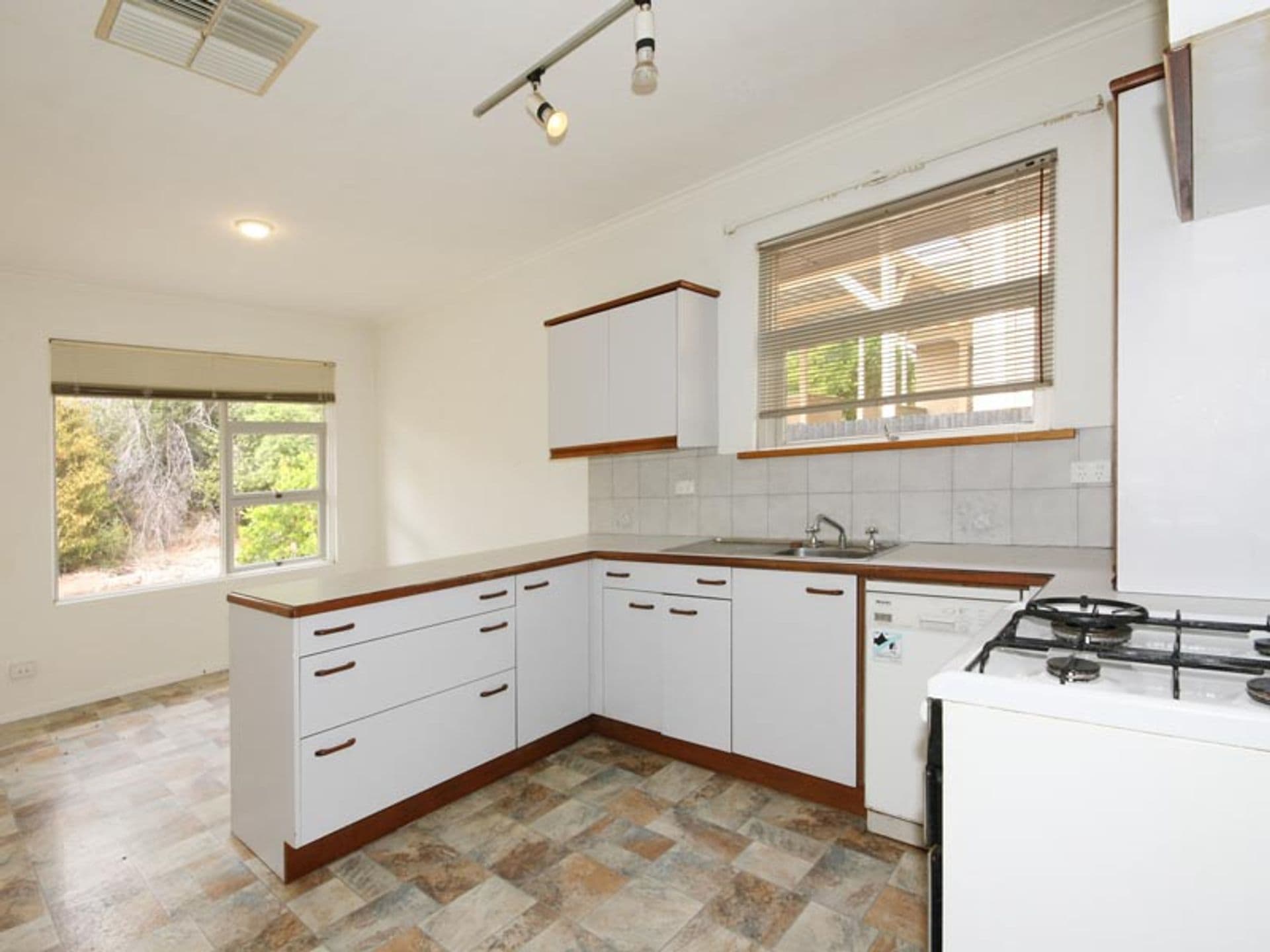 31  Lucas Street, Reynella, SA, 5161, Reynella - Thumbnail 3