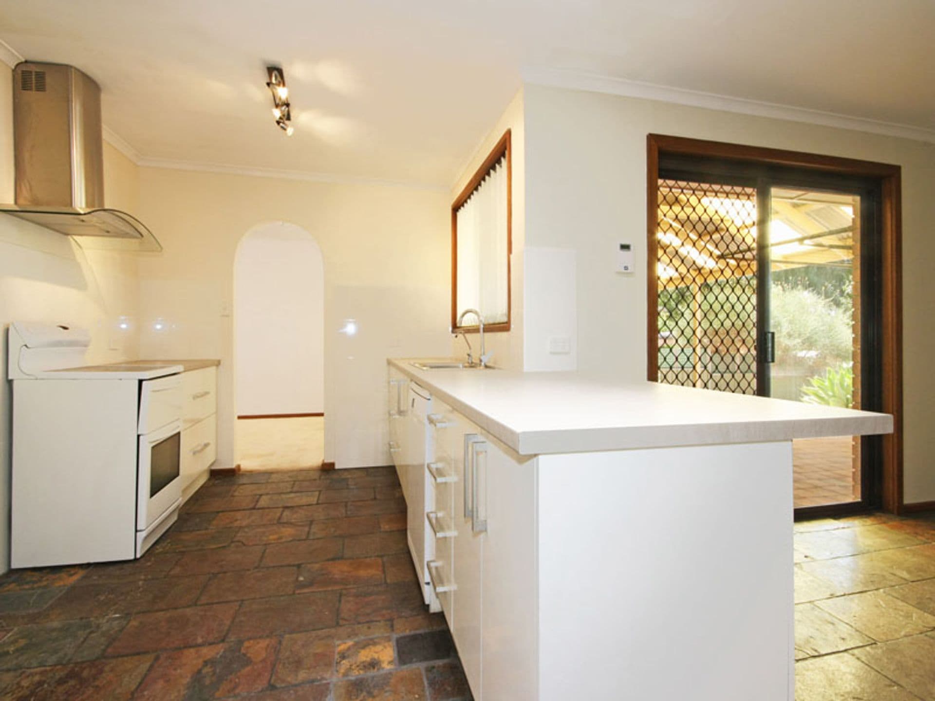 16 Scenic Drive, Old Noarlunga, SA, 5168, Old Noarlunga - Thumbnail 3