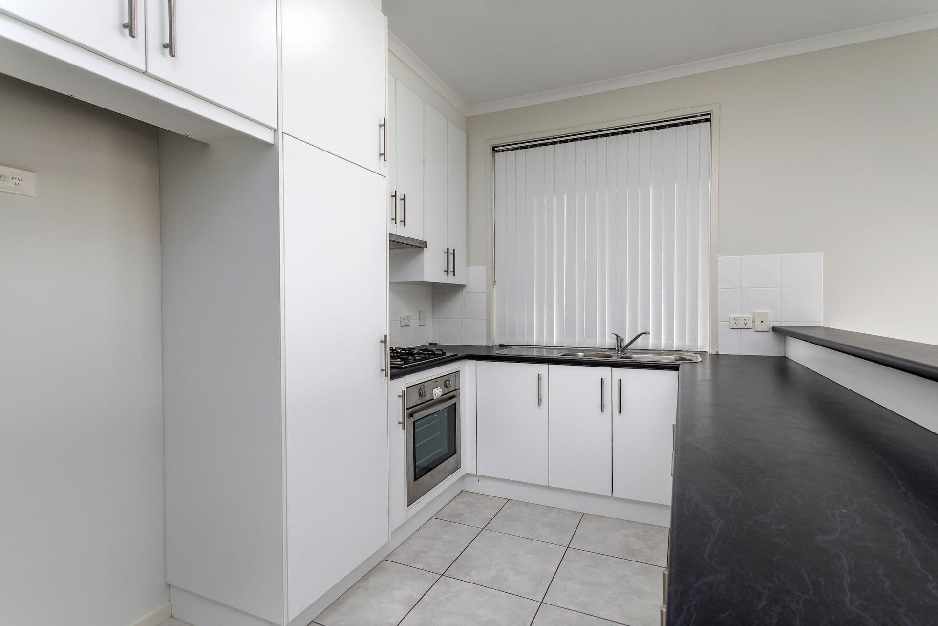 12  Mast Avenue, Seaford Meadows, SA, 5169, Seaford Meadows - Thumbnail 3